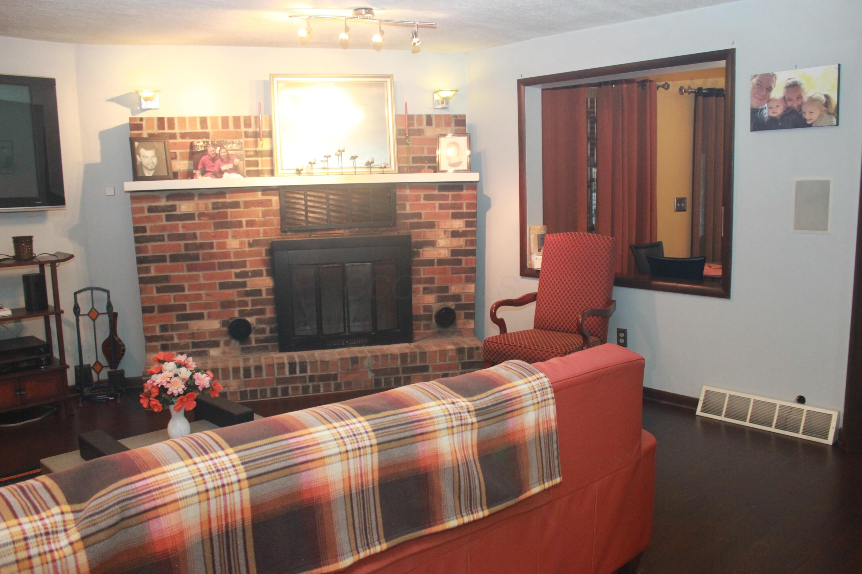 Lockbourne, Ohio, 43137, United States, 3 Bedrooms Bedrooms, ,3 BathroomsBathrooms,Residential,For Sale,1917024