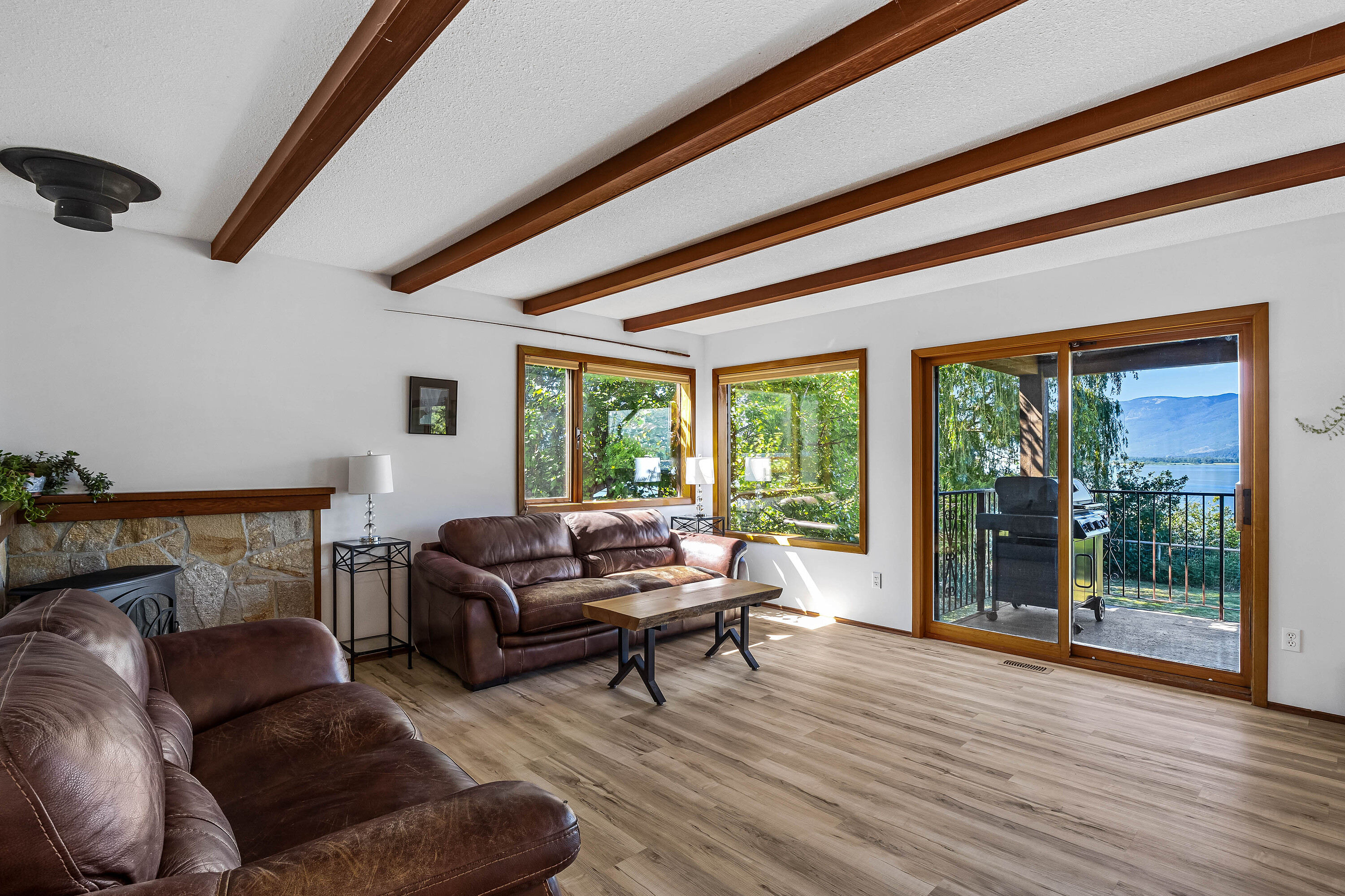  Salmon Arm, Thompson & Okanagan - 物件實景