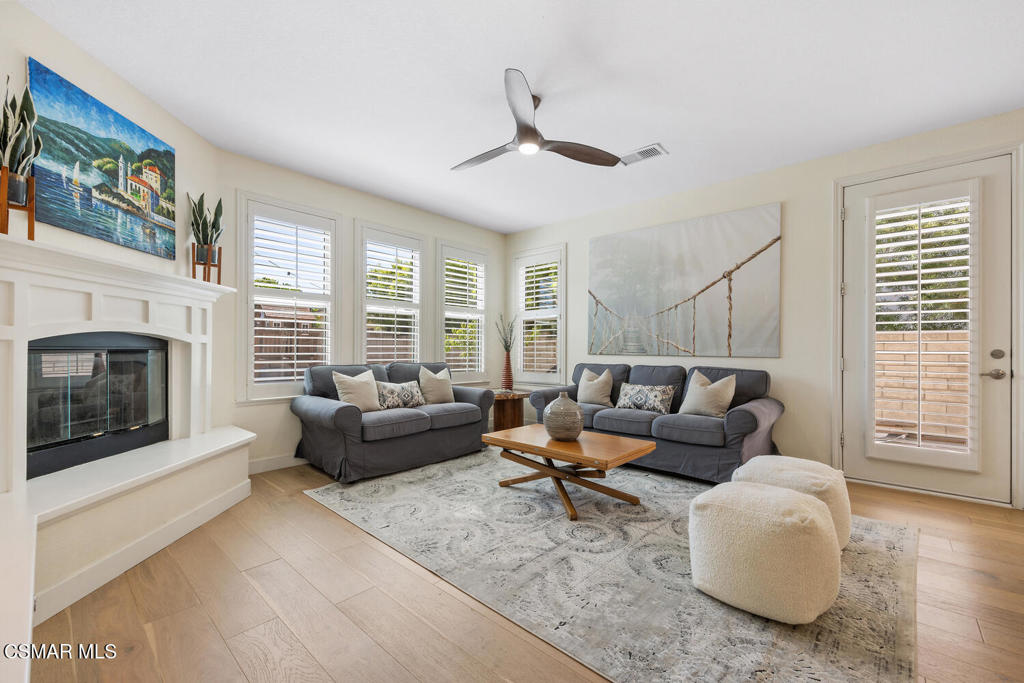 Newbury Park, California, 91320, United States, 4 Bedrooms Bedrooms, ,4 BathroomsBathrooms,Residential,For Sale,1941657