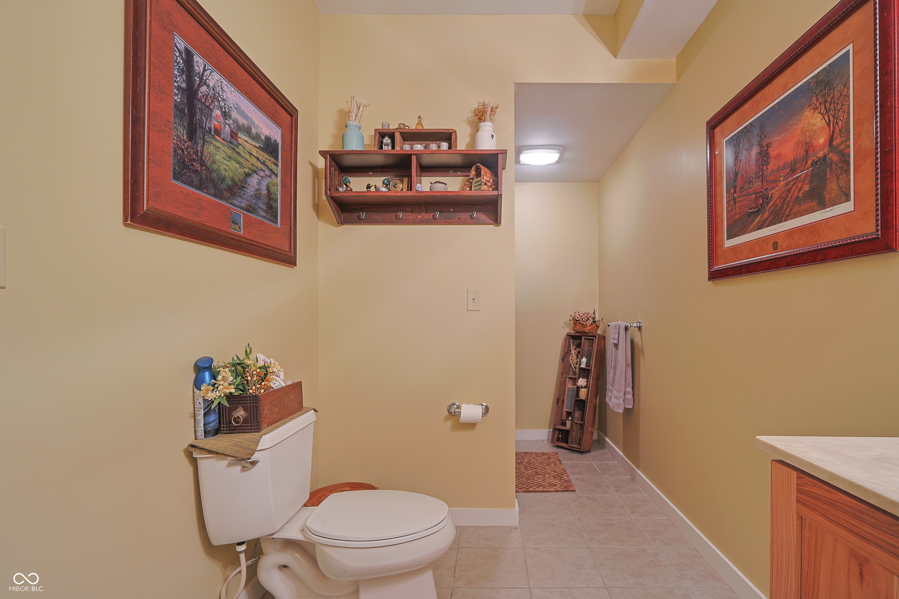 Nashville, Indiana, 47448, United States, 3 Bedrooms Bedrooms, ,4 BathroomsBathrooms,Residential,For Sale,1974172