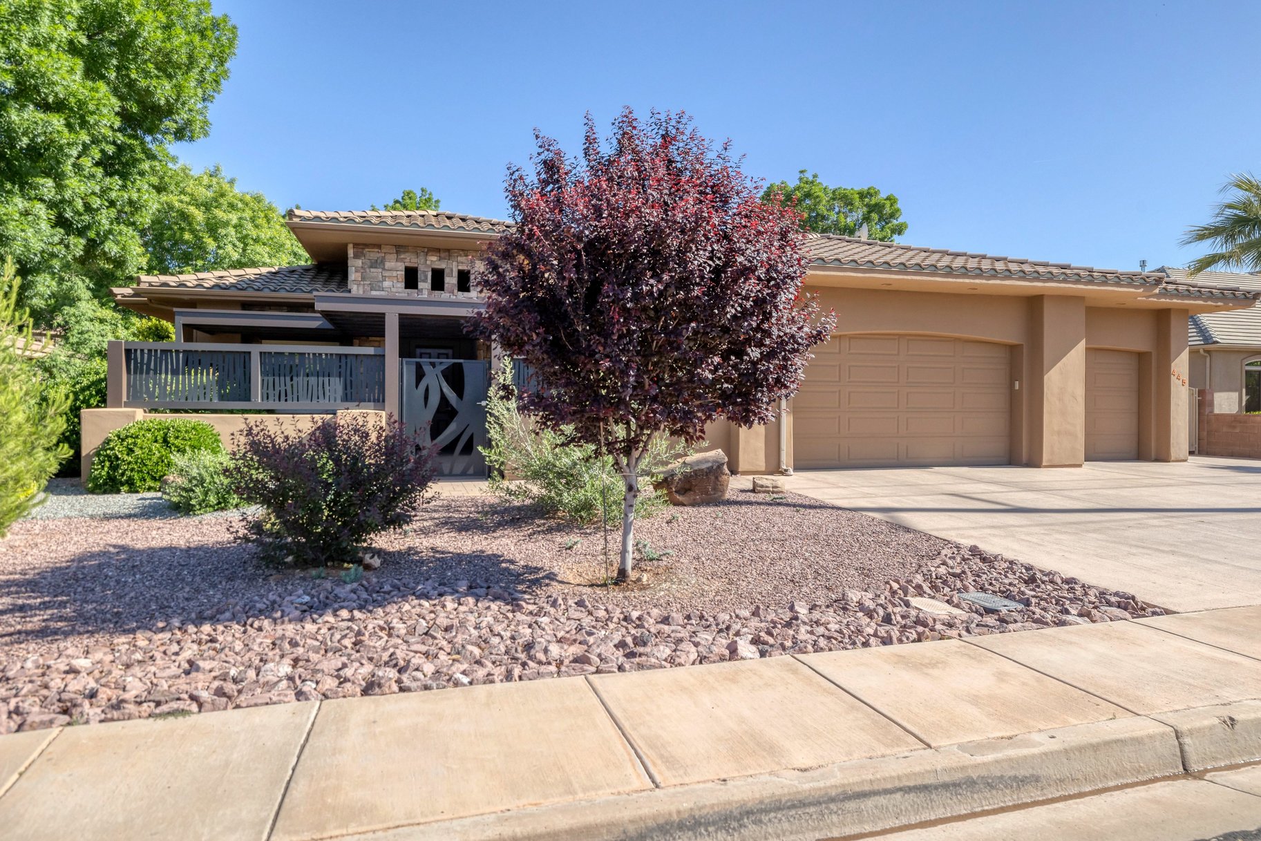  Indoor-Outdoor Living With Privacy, Space & Style In Washington Fields - 物件實景