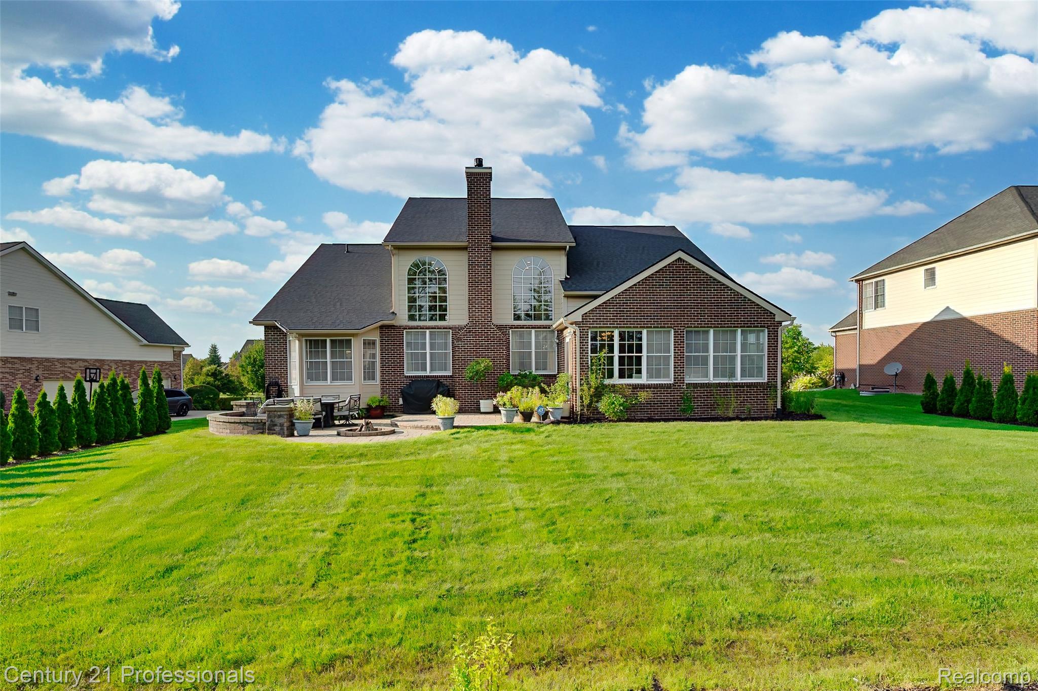 Novi, Michigan, 48374, United States, 4 Bedrooms Bedrooms, ,5 BathroomsBathrooms,Residential,For Sale,1904445