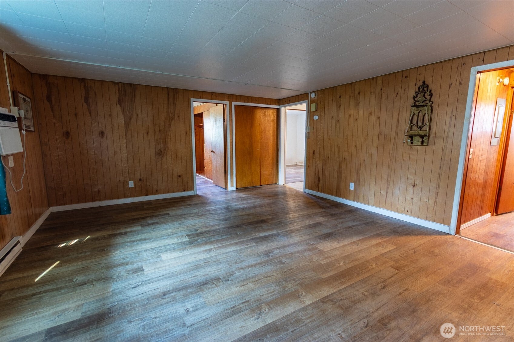 Tonasket, Washington, 98855, United States, ,Residential,For Sale,2001700