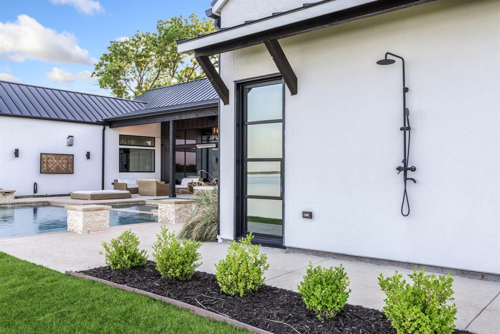 Kemp, Texas, 75143, United States, 4 Bedrooms Bedrooms, ,4 BathroomsBathrooms,Residential,For Sale,1807273