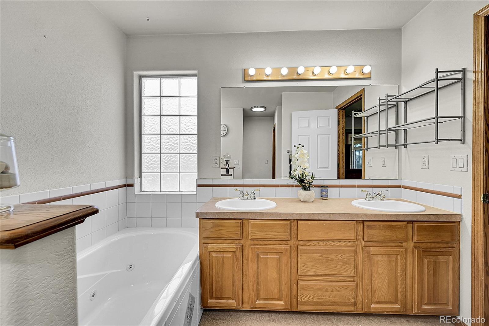 Milliken, Colorado, 80543, United States, 4 Bedrooms Bedrooms, ,3 BathroomsBathrooms,Residential,For Sale,1902574