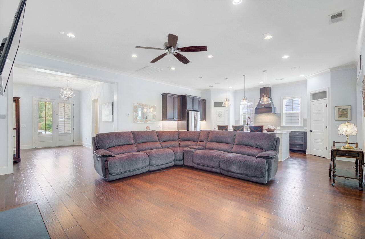 Summerville, South Carolina, 29483, United States, 4 Bedrooms Bedrooms, ,3 BathroomsBathrooms,Residential,For Sale,1910899