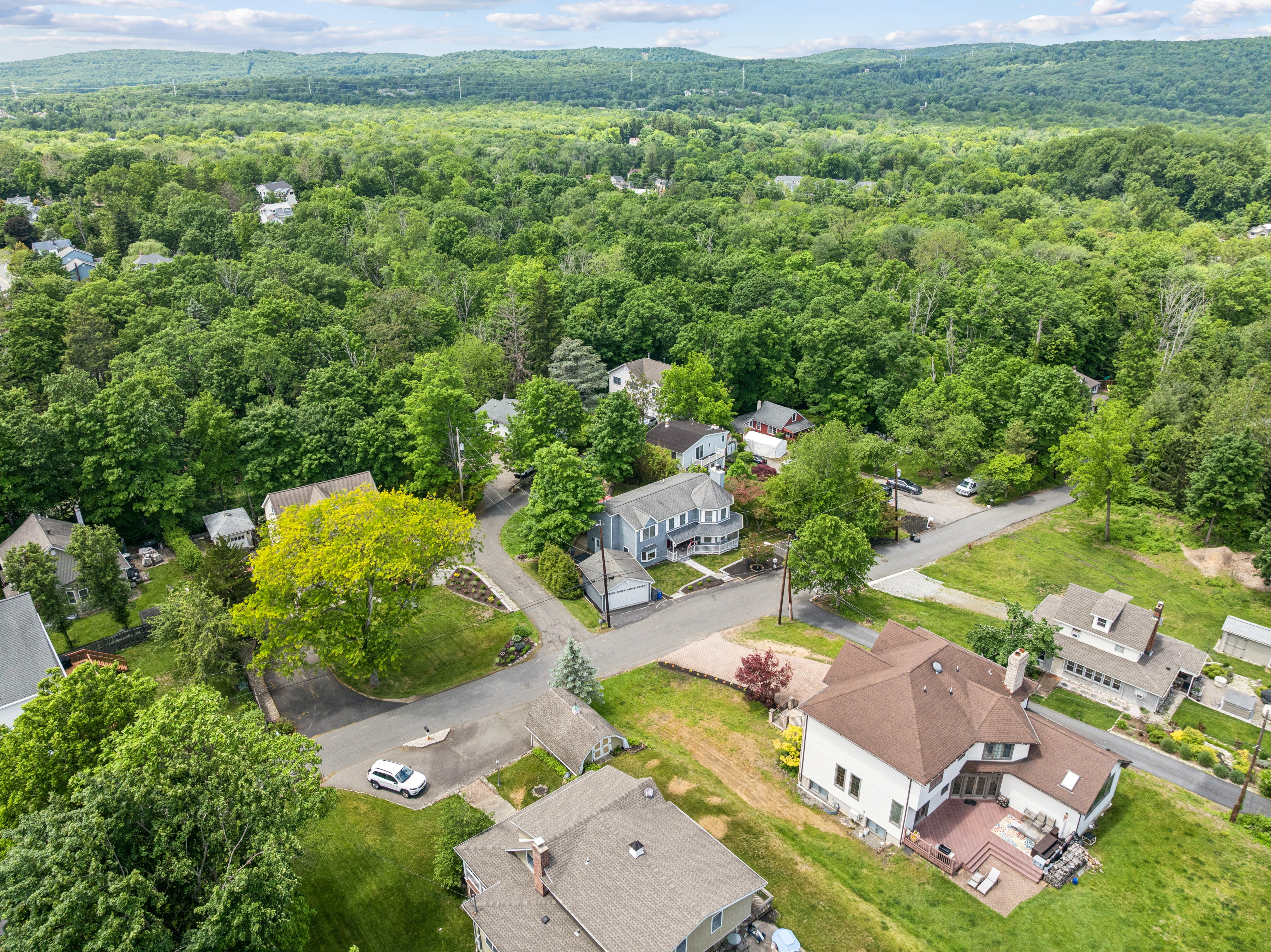 Towaco, New Jersey, 07082, United States, 4 Bedrooms Bedrooms, ,3 BathroomsBathrooms,Residential,For Sale,2048058