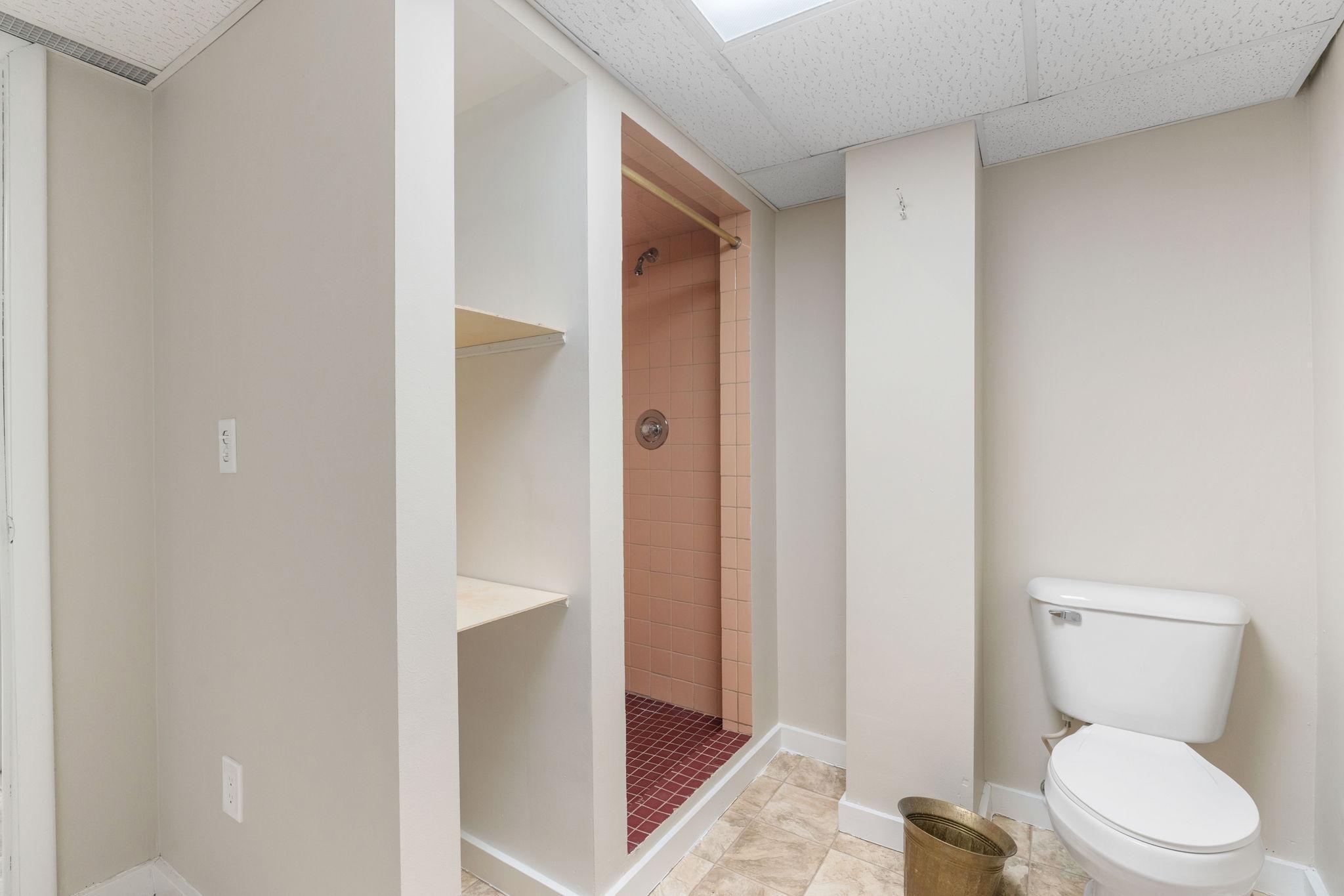 Minneapolis, Minnesota, 55404, United States, 6 Bedrooms Bedrooms, ,1 BathroomBathrooms,Residential,For Sale,1964958