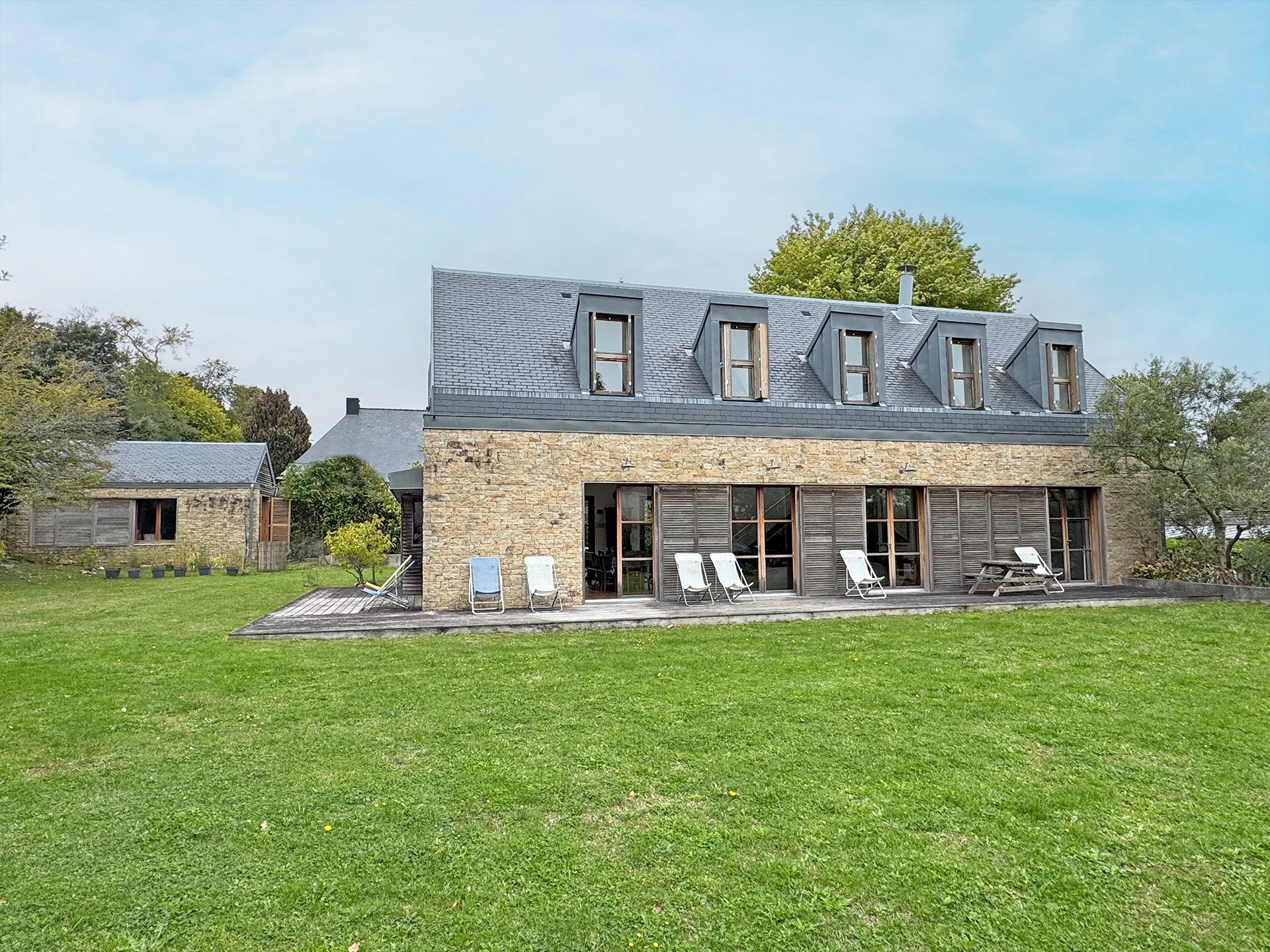  MORGAT, NEAR THE BEACH, CONTEMPORARY HOUSE 6 BEDROOMS - 物件實景