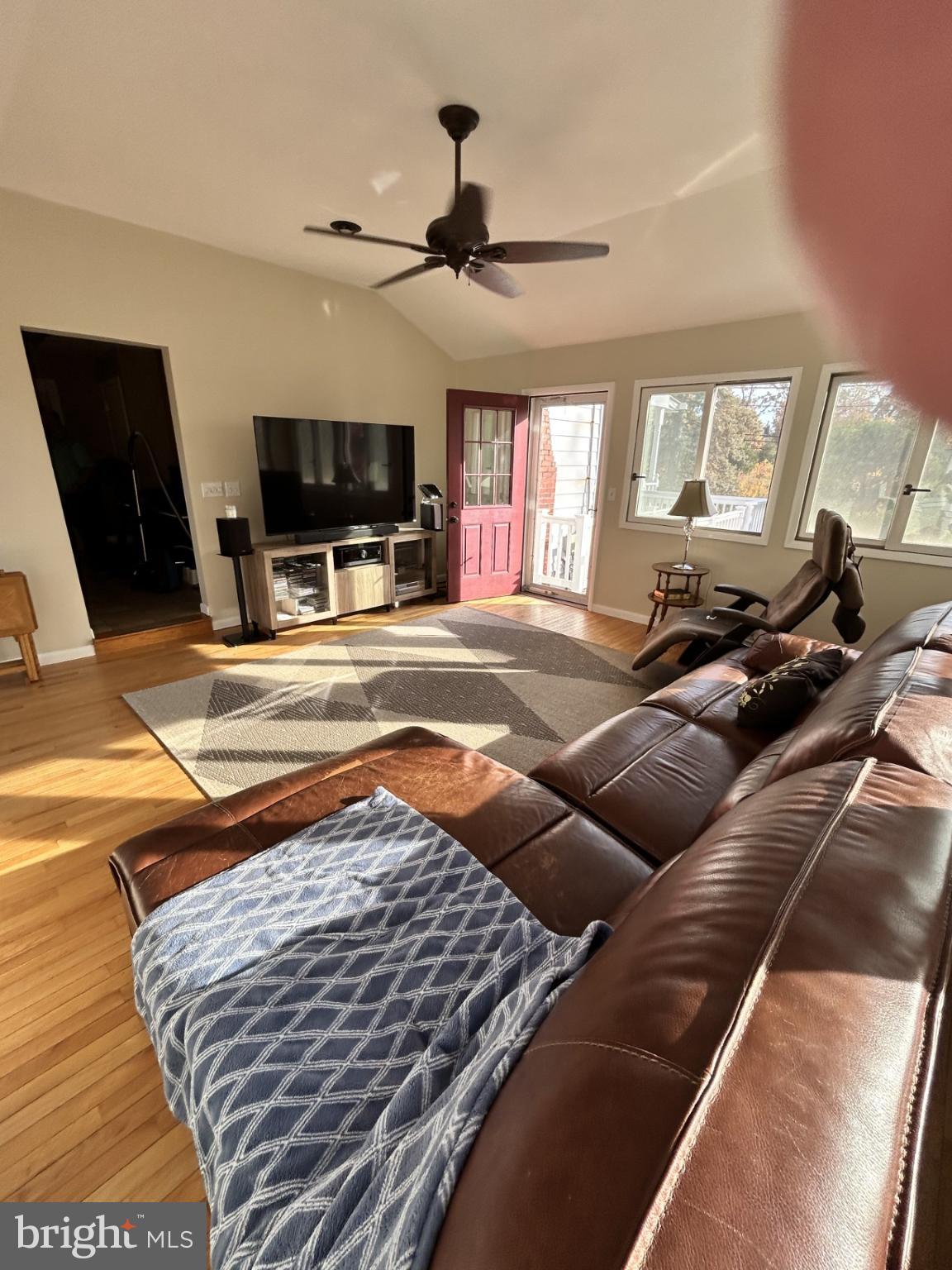 Beltsville, Maryland, 20705, United States, 3 Bedrooms Bedrooms, ,2 BathroomsBathrooms,Residential,For Sale,1987066