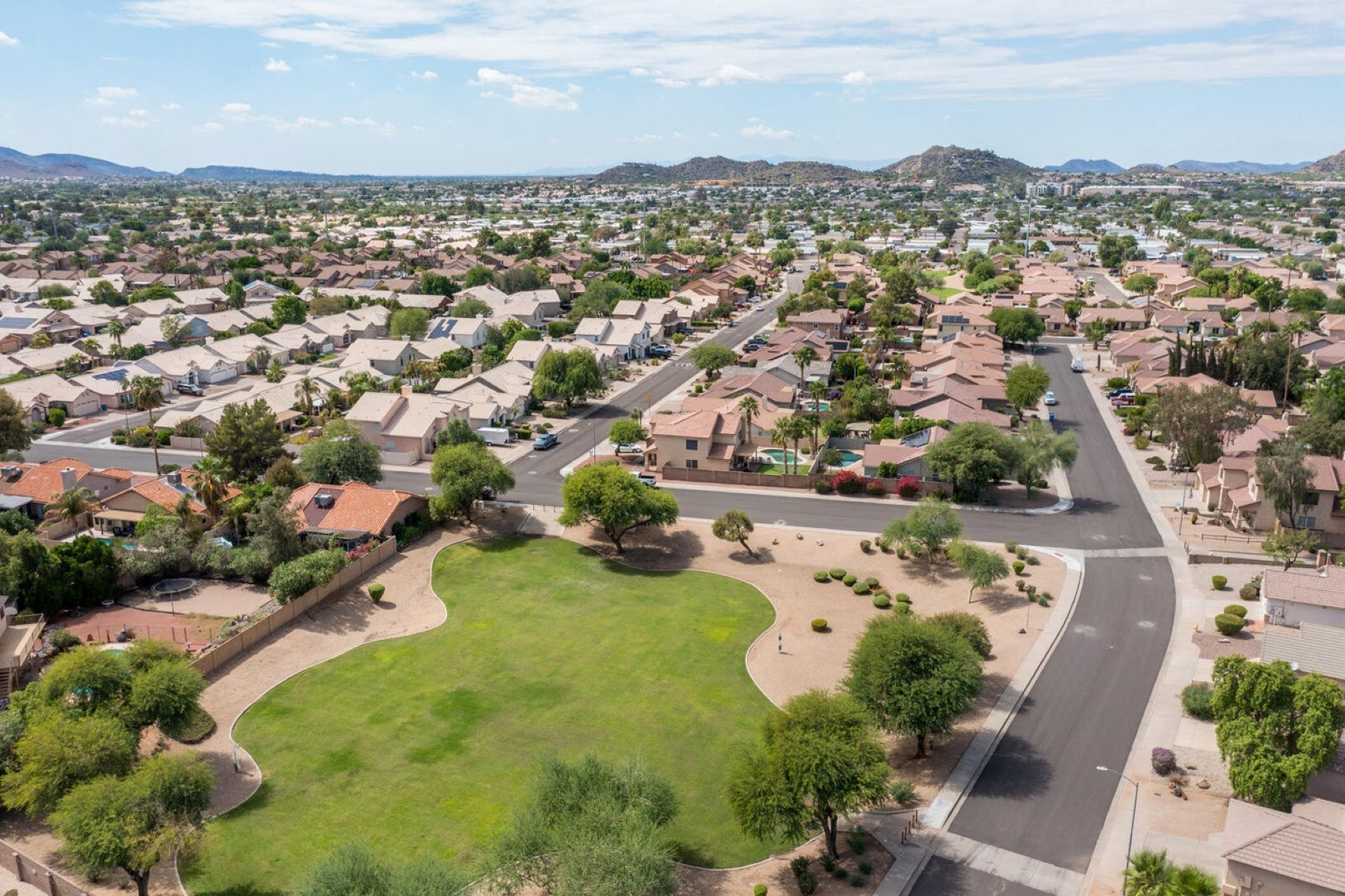  19815 N 34th Place, Phoenix, AZ 85050 - 物件實景