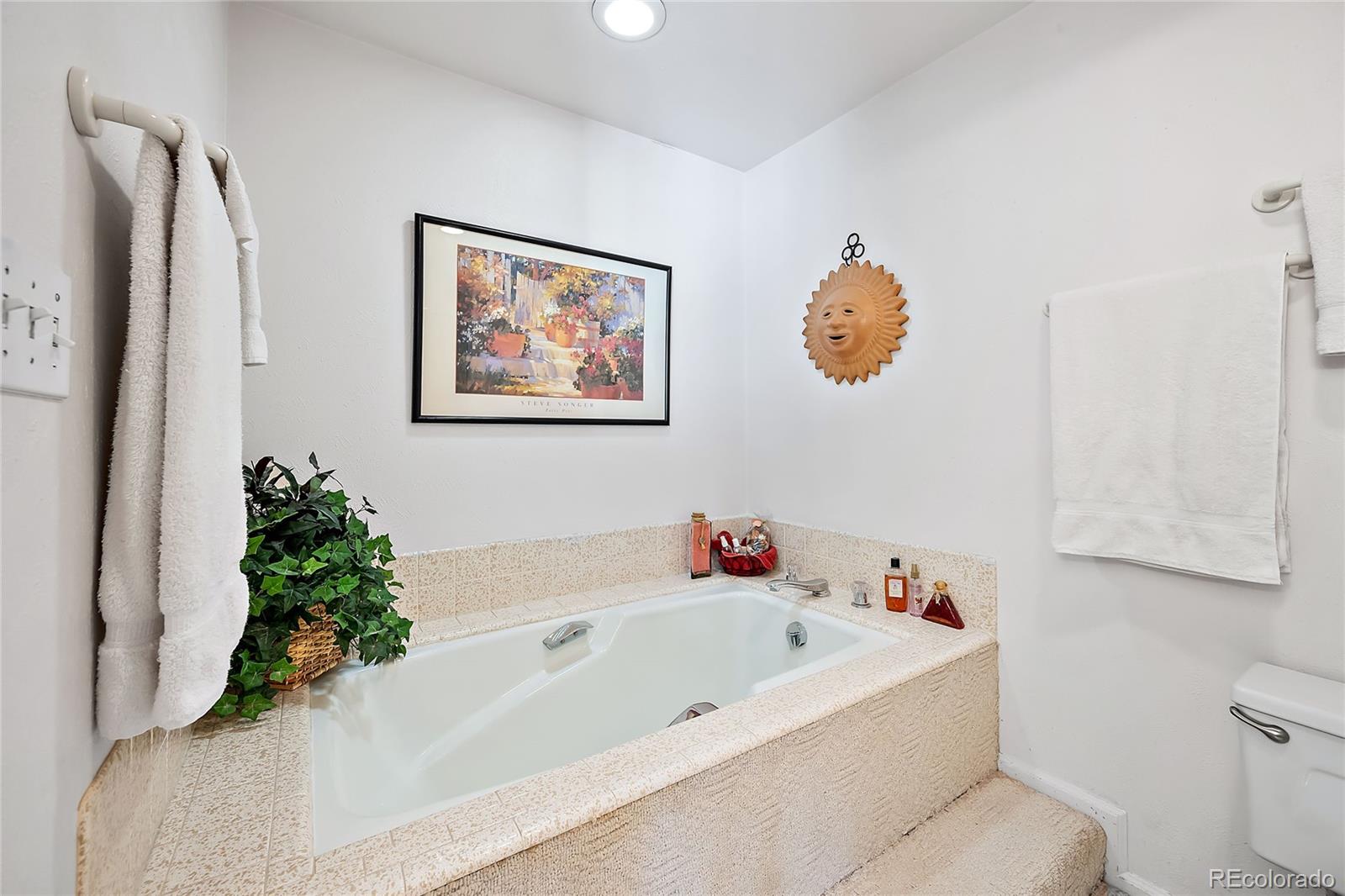 7169 S Poplar Lane, Centennial, Colorado, 80112, United States, 4 Bedrooms Bedrooms, ,2 BathroomsBathrooms,Residential,For Sale,7169 S Poplar Lane,1626299