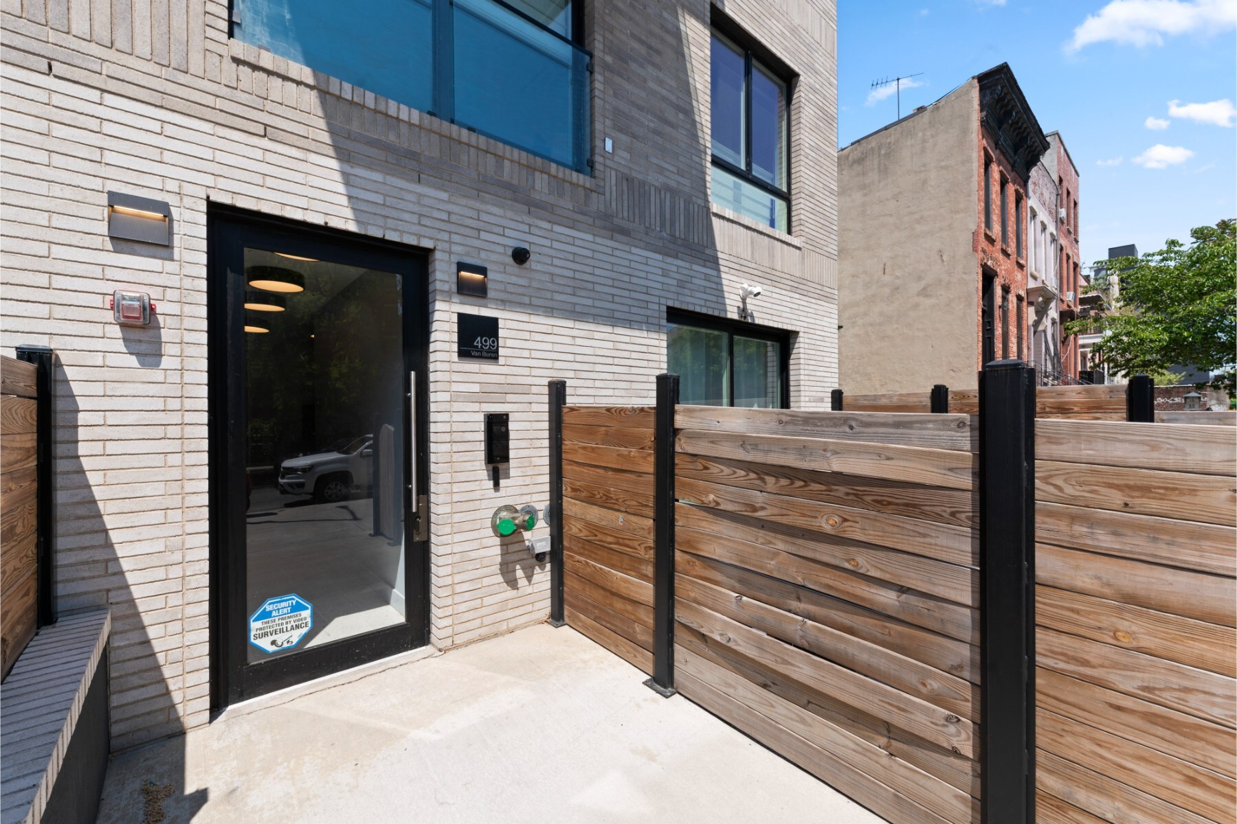  499 Van Buren St. 1, Brooklyn, NY, 11221 - 物件實景