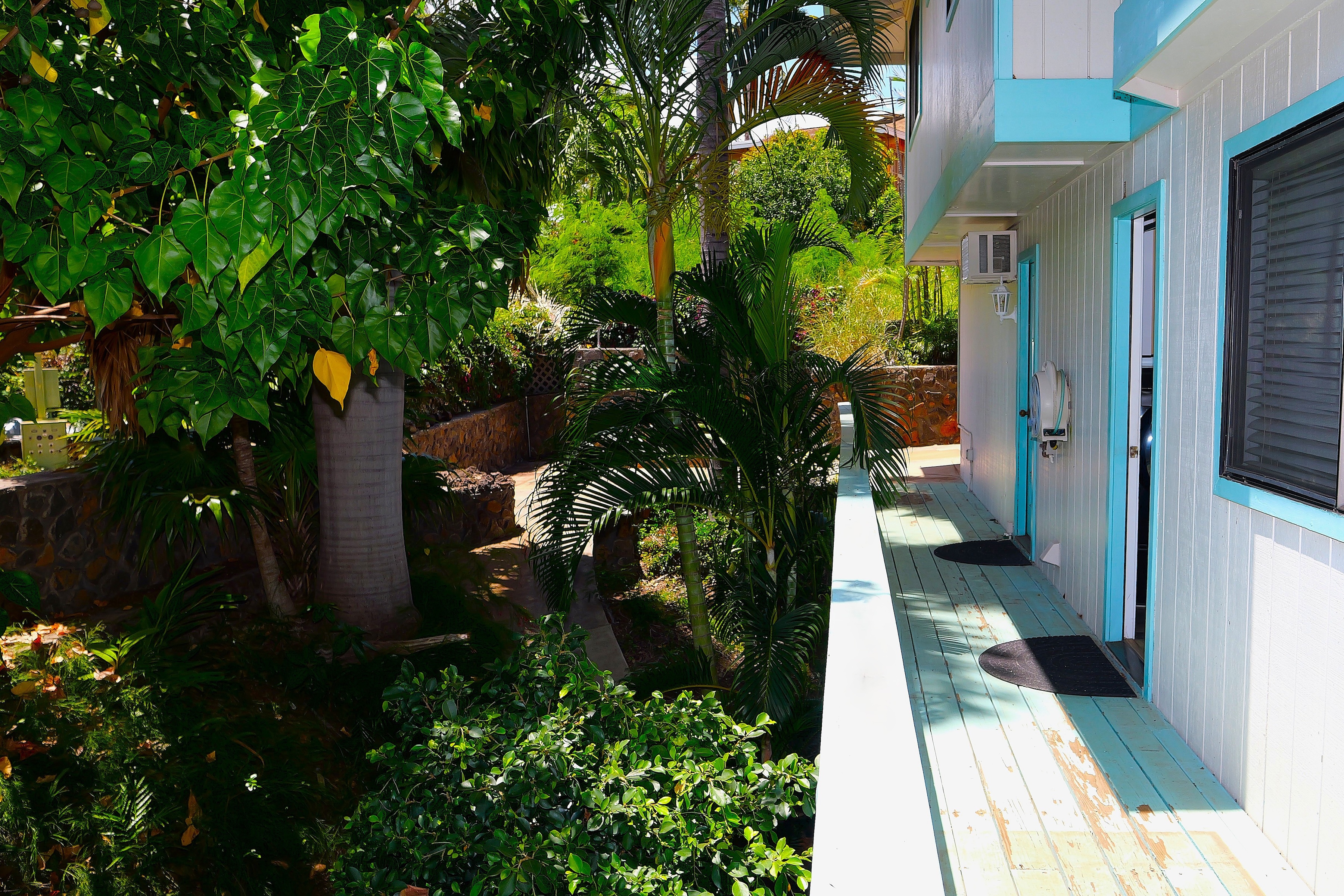  3 Bed/2Bath with 1/1 attached ohana - 物件實景