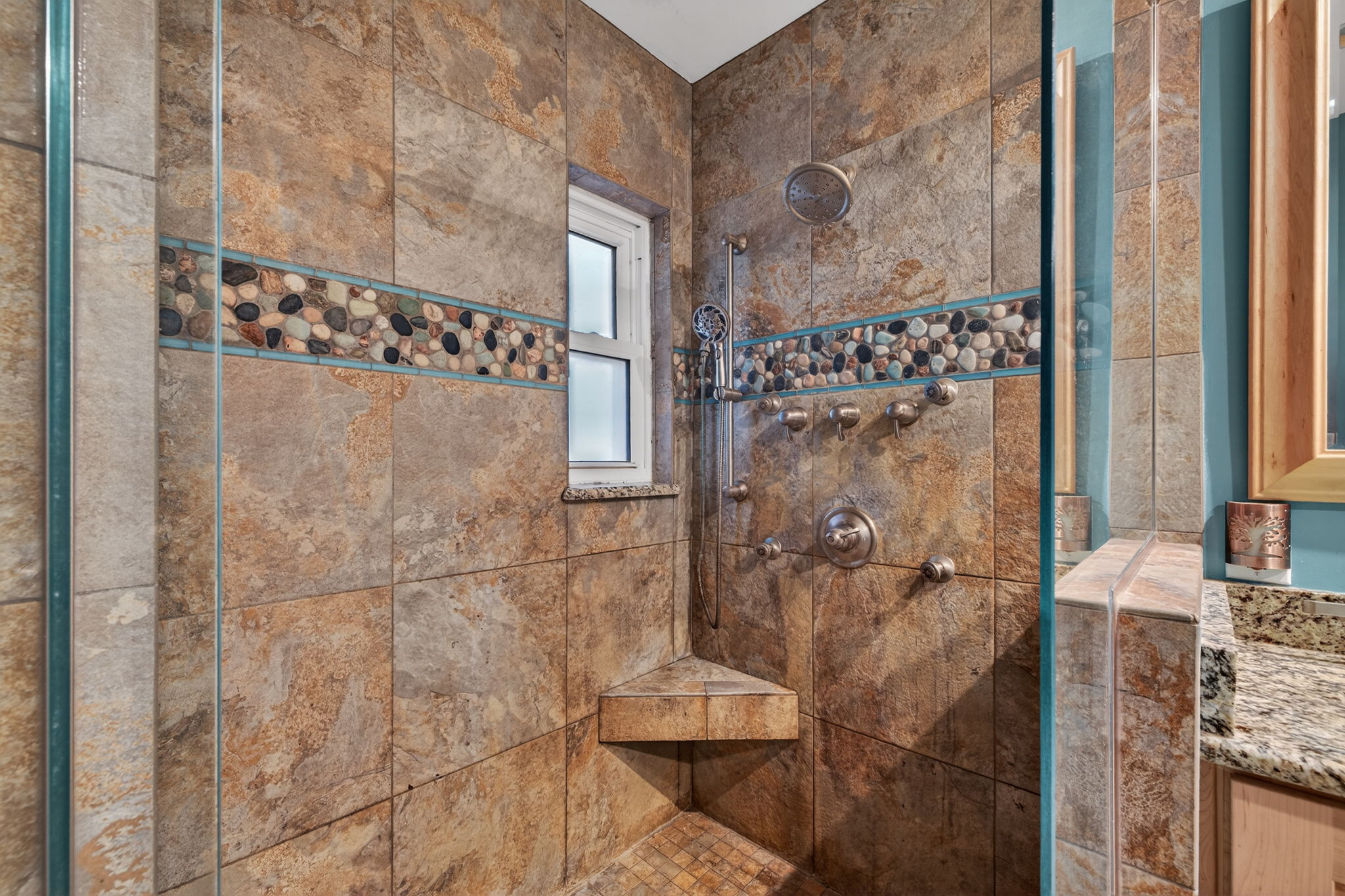 Clearwater, Florida, 33755, United States, 5 Bedrooms Bedrooms, ,3 BathroomsBathrooms,Residential,For Sale,2013064