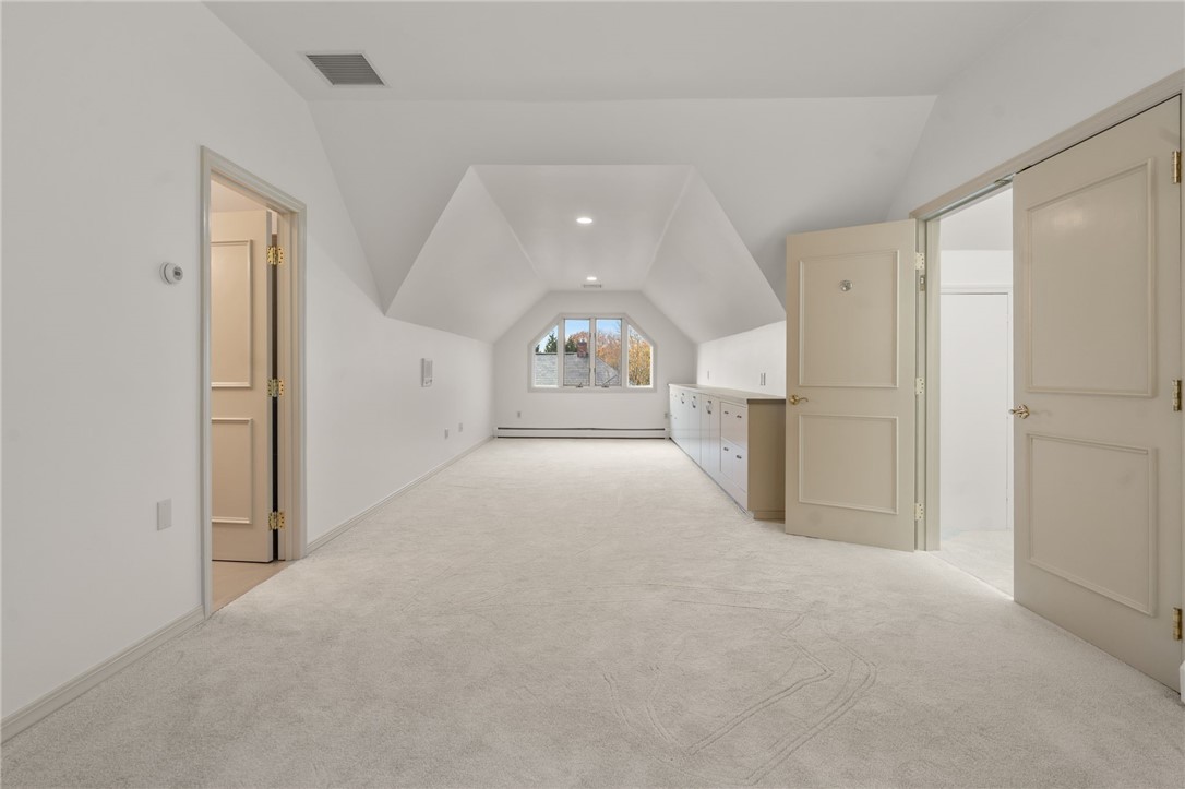 Cranston, Rhode Island, 02920, United States, 3 Bedrooms Bedrooms, ,4 BathroomsBathrooms,Residential,For Sale,1993261