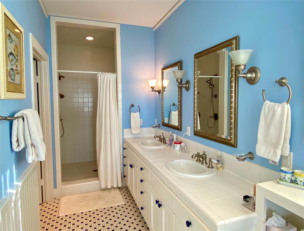 1757 Seaside Drive, Galveston, Texas, 77550, United States, 6 Bedrooms Bedrooms, ,6 BathroomsBathrooms,Residential,For Sale,1757 Seaside Drive,1628468
