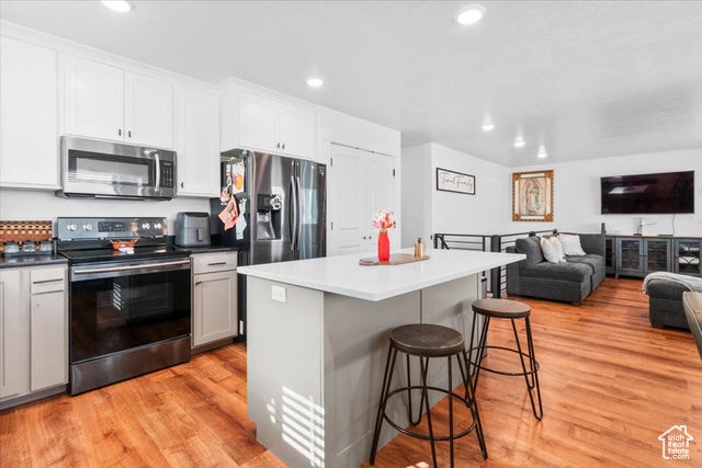 Centerfield, Utah, 84622, United States, 4 Bedrooms Bedrooms, ,3 BathroomsBathrooms,Residential,For Sale,1980838