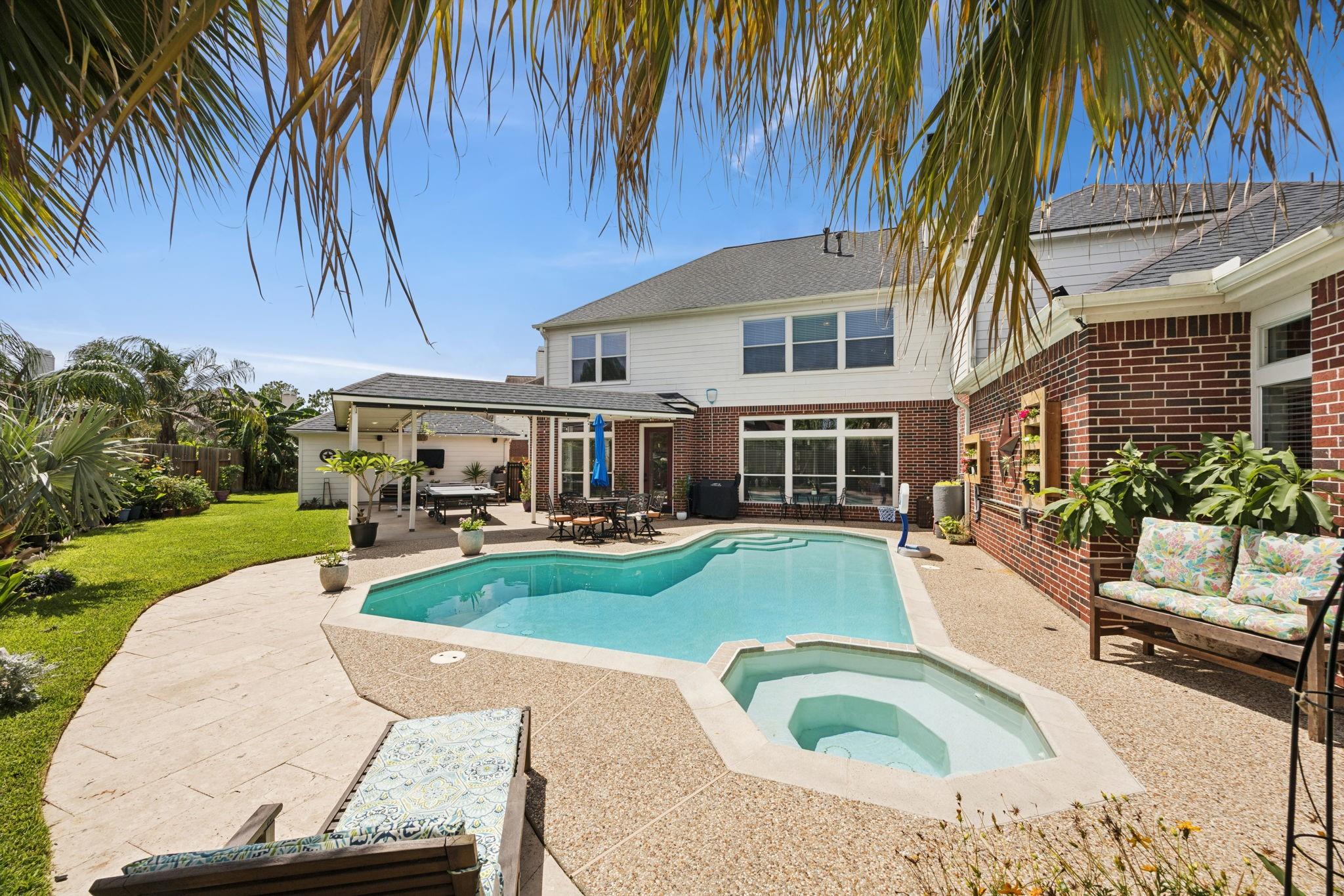League City, Texas, 77573, United States, 5 Bedrooms Bedrooms, ,4 BathroomsBathrooms,Residential,For Sale,1868193