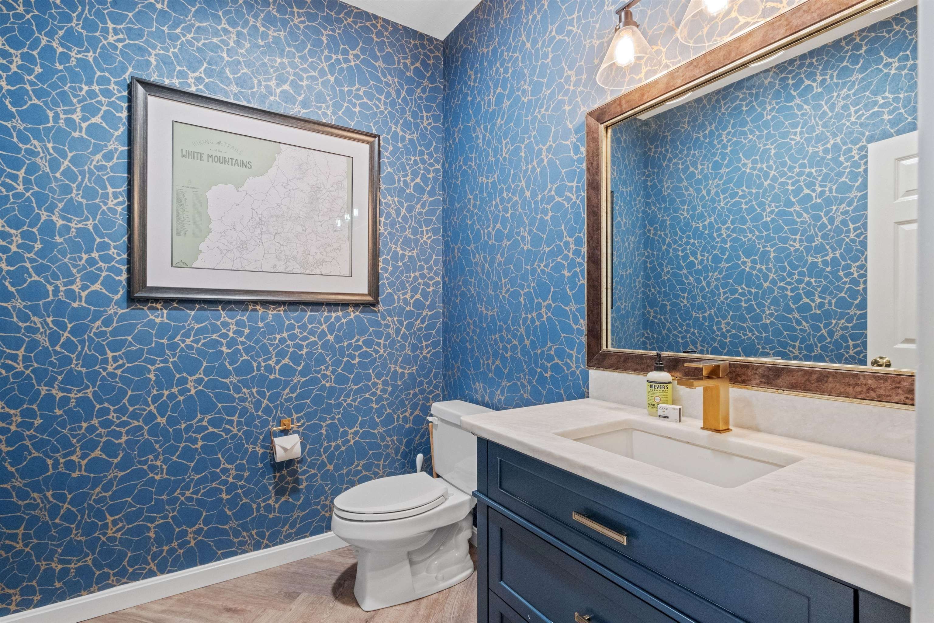 Lincoln, New Hampshire, 03251, United States, 4 Bedrooms Bedrooms, ,4 BathroomsBathrooms,Residential,For Sale,1915256