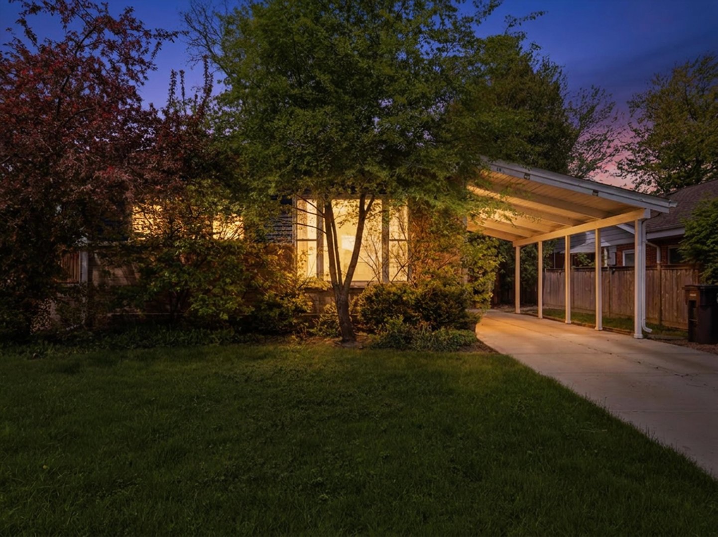 Skokie, Illinois, 60076, United States, 4 Bedrooms Bedrooms, ,2 BathroomsBathrooms,Residential,For Sale,2049150