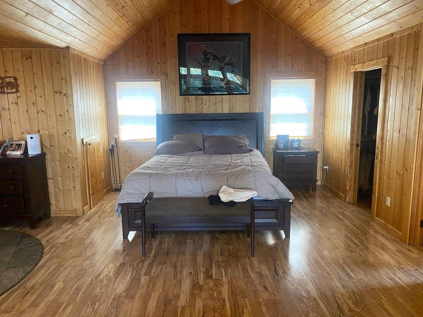 KLAMATH FALLS, Oregon, 97601, United States, 3 Bedrooms Bedrooms, ,3 BathroomsBathrooms,Residential,For Sale,1973852