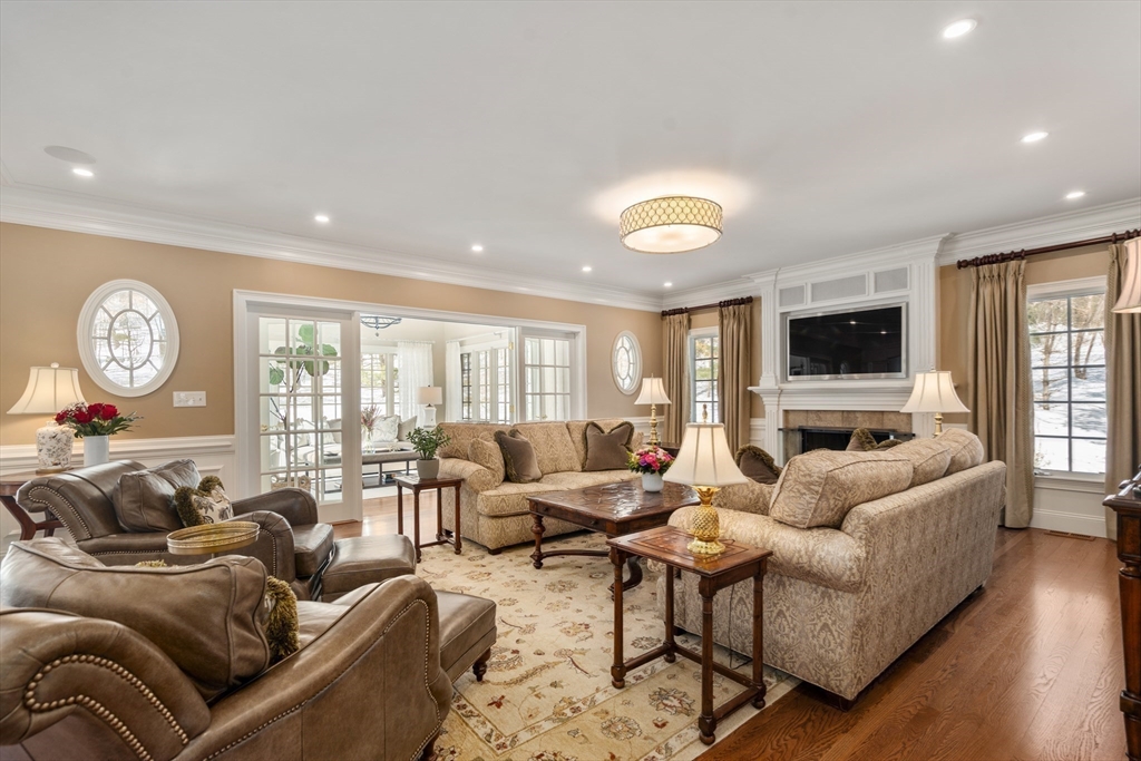 Sudbury, Massachusetts, 01776, United States, 5 Bedrooms Bedrooms, ,7 BathroomsBathrooms,Residential,For Sale,1827168