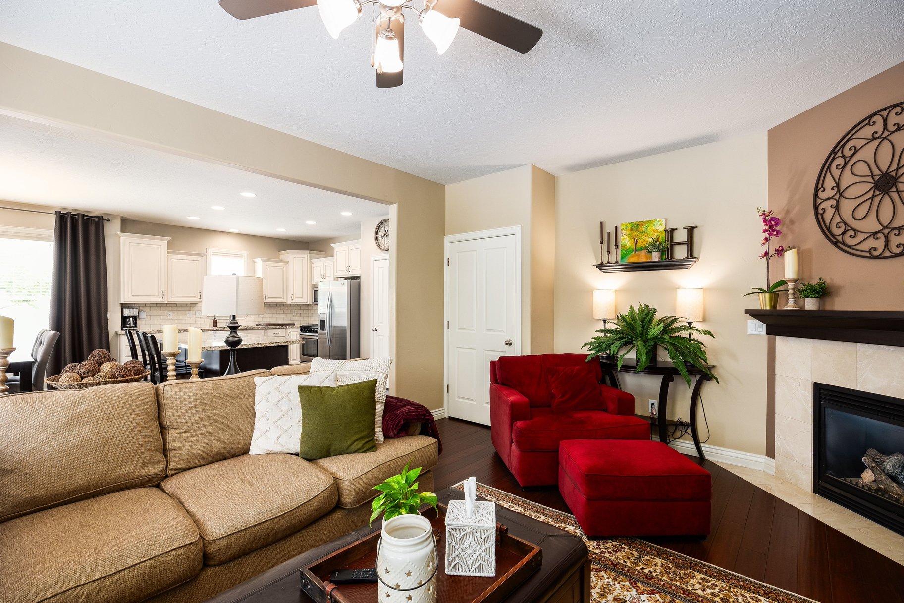  Rare North Shore Gem on One of Daybreak