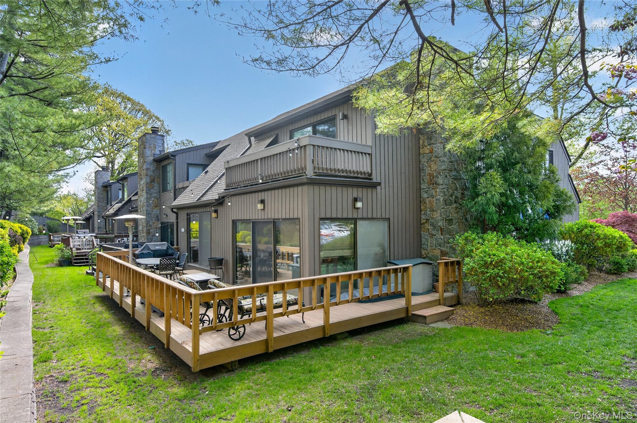  5 Pony Circle, Roslyn Heights, NY, 11577 - 物件實景