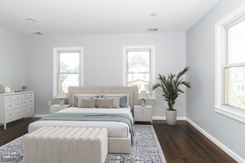 Linden City, New Jersey, 07036, United States, 3 Bedrooms Bedrooms, ,2 BathroomsBathrooms,Residential,For Sale,1991608