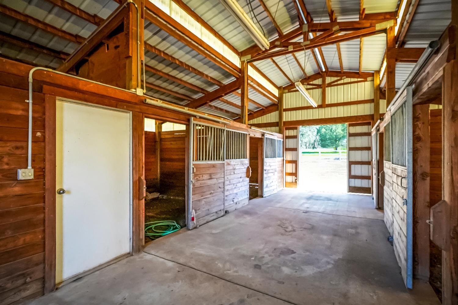 Linden, California, 952536, United States, 3 Bedrooms Bedrooms, ,2 BathroomsBathrooms,Residential,For Sale,2029919