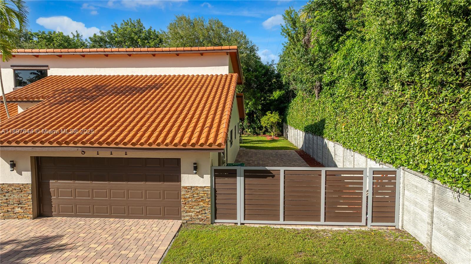 Palmetto Bay, Florida, 33157, United States, 4 Bedrooms Bedrooms, ,4 BathroomsBathrooms,Residential,For Sale,1966916