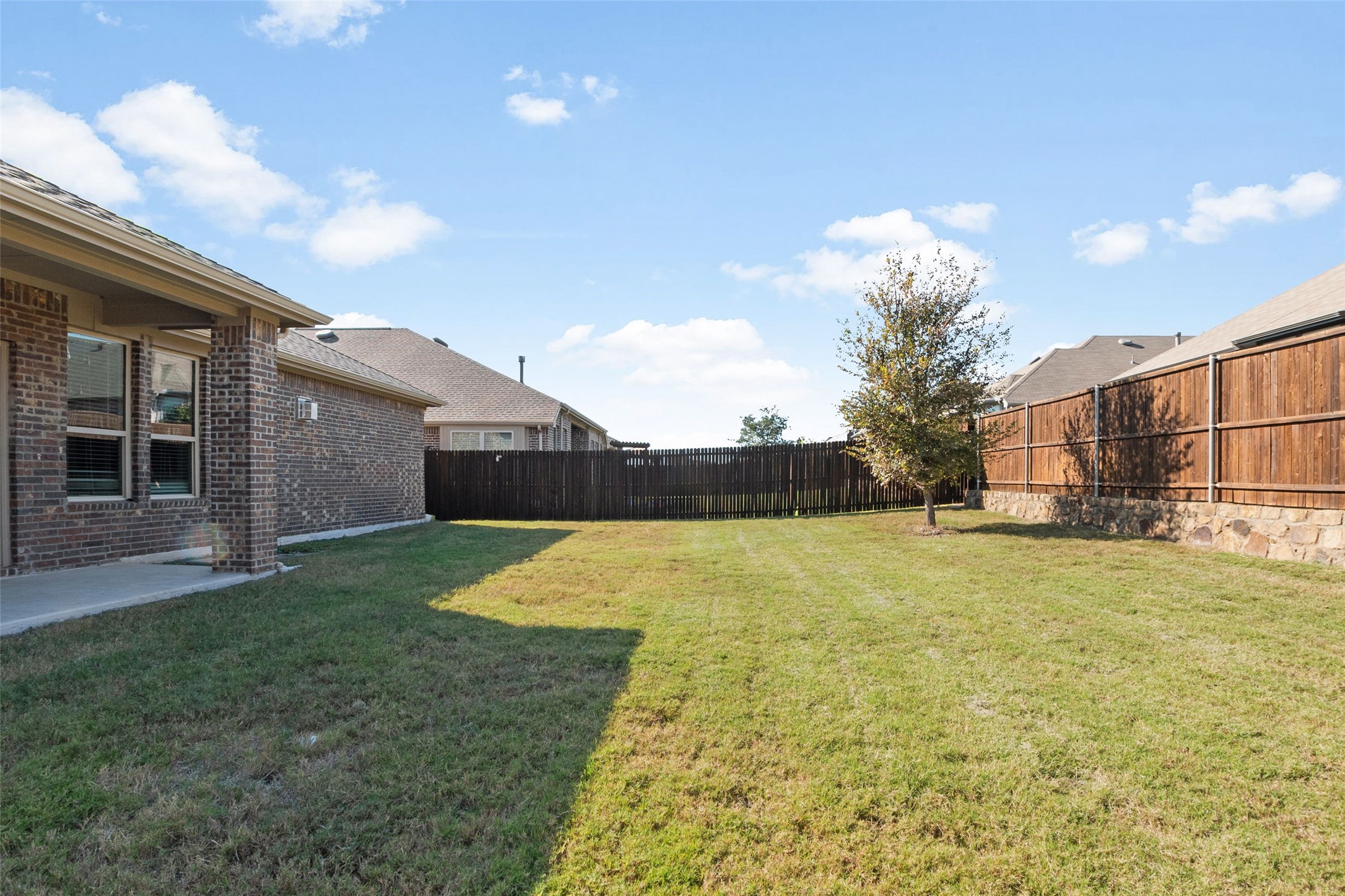 Little Elm, Texas, 75068, United States, 4 Bedrooms Bedrooms, ,4 BathroomsBathrooms,Residential,For Sale,1990975