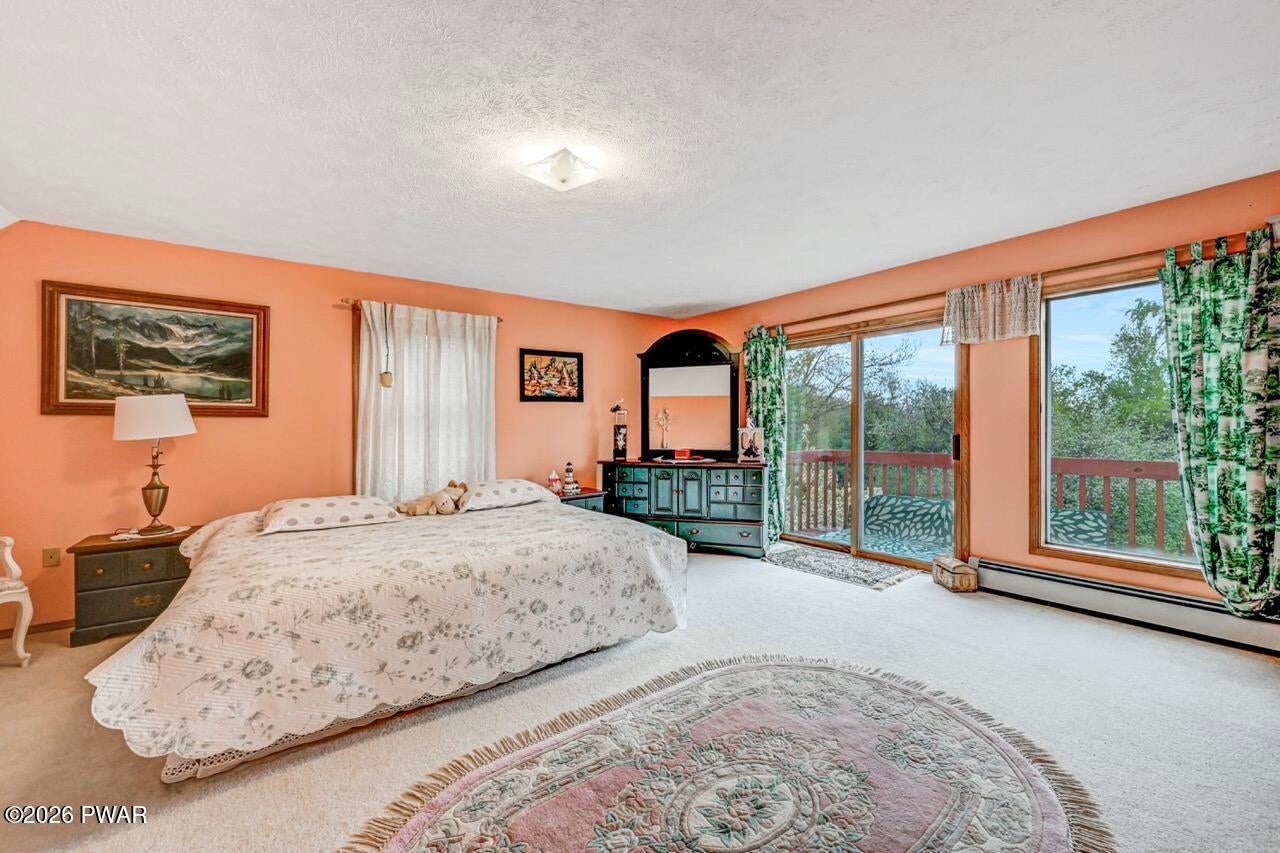 Hawley, Pennsylvania, 18428, United States, 3 Bedrooms Bedrooms, ,3 BathroomsBathrooms,Residential,For Sale,2045204