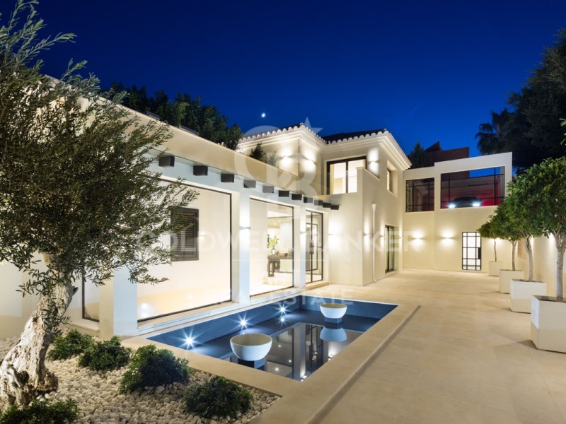 Marbella, Andalusia, ES, 5 Bedrooms Bedrooms, ,5 BathroomsBathrooms,Residential,For Sale,1901143