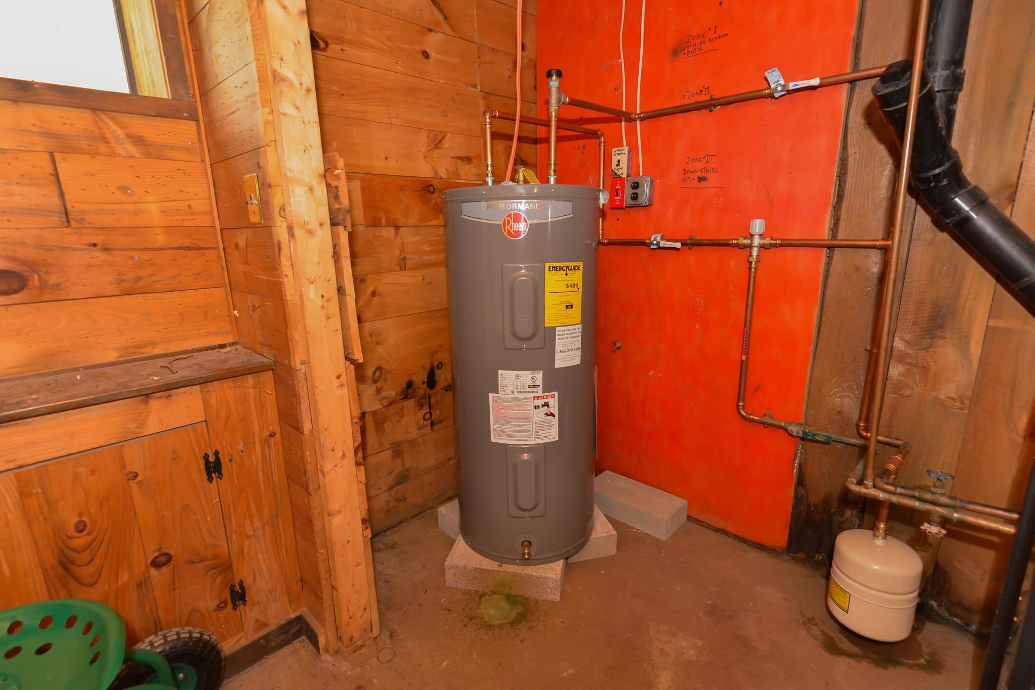 Bradford, New Hampshire, 03221, United States, 3 Bedrooms Bedrooms, ,2 BathroomsBathrooms,Residential,For Sale,1856760