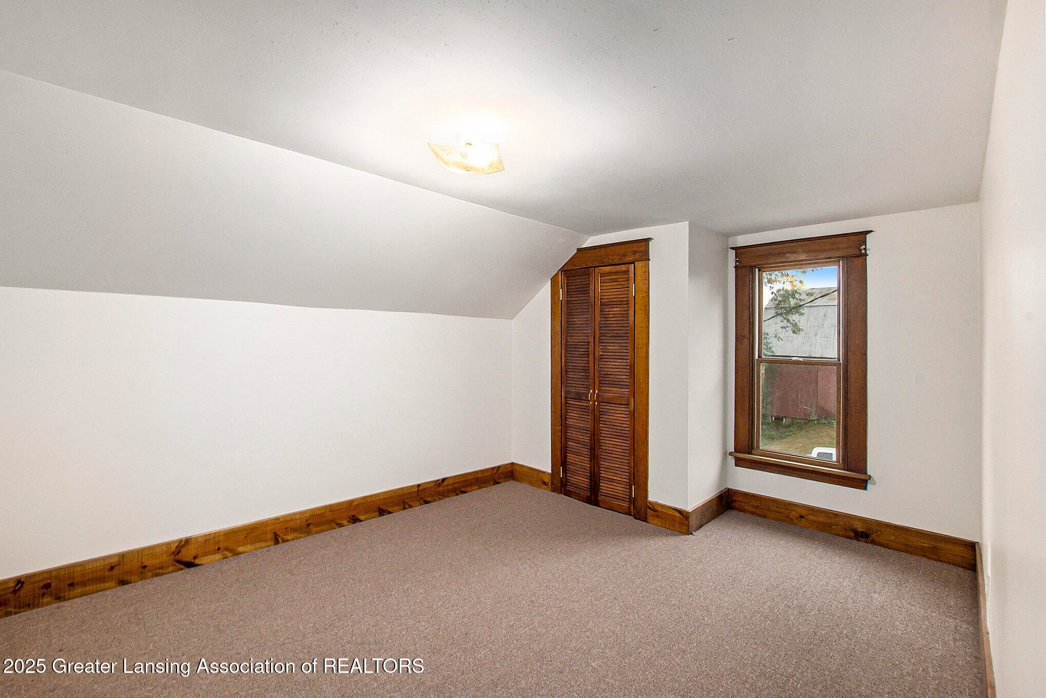 Webberville, Michigan, 48892, United States, 5 Bedrooms Bedrooms, ,2 BathroomsBathrooms,Residential,For Sale,1963155