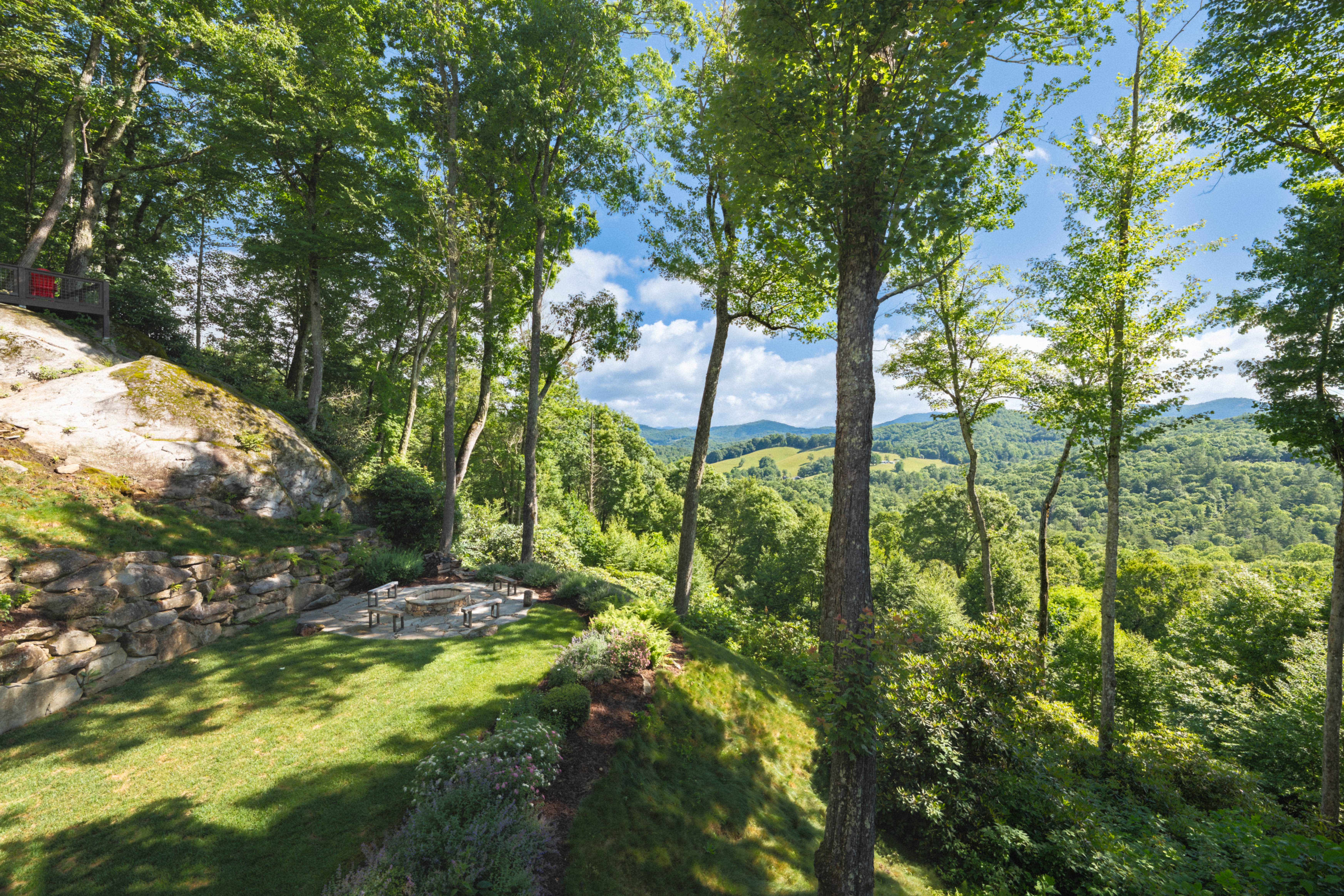  345 Center Ridge Road - 物件實景