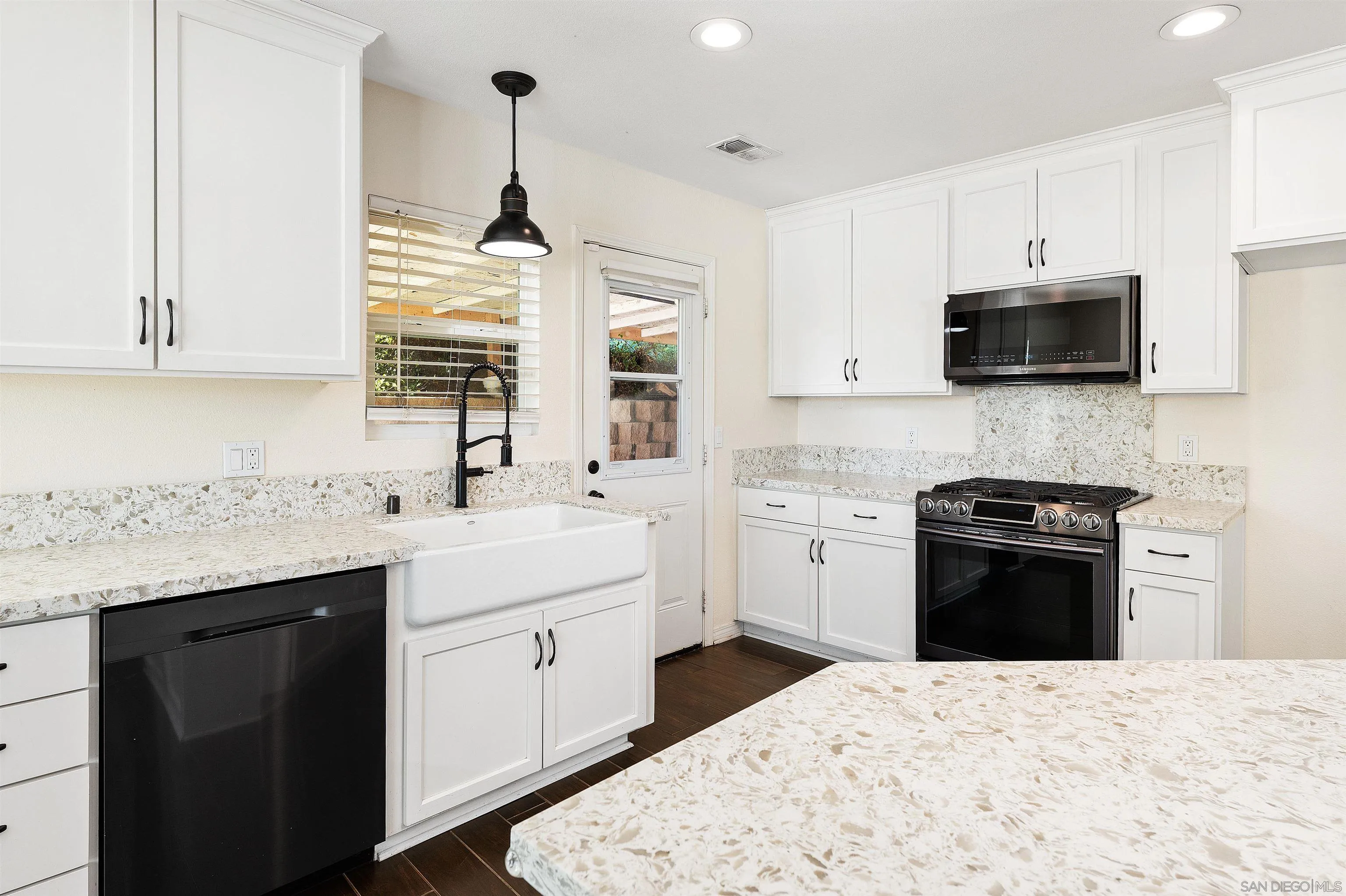 Santee, California, 92071, United States, 3 Bedrooms Bedrooms, ,2 BathroomsBathrooms,Residential,For Sale,1991920