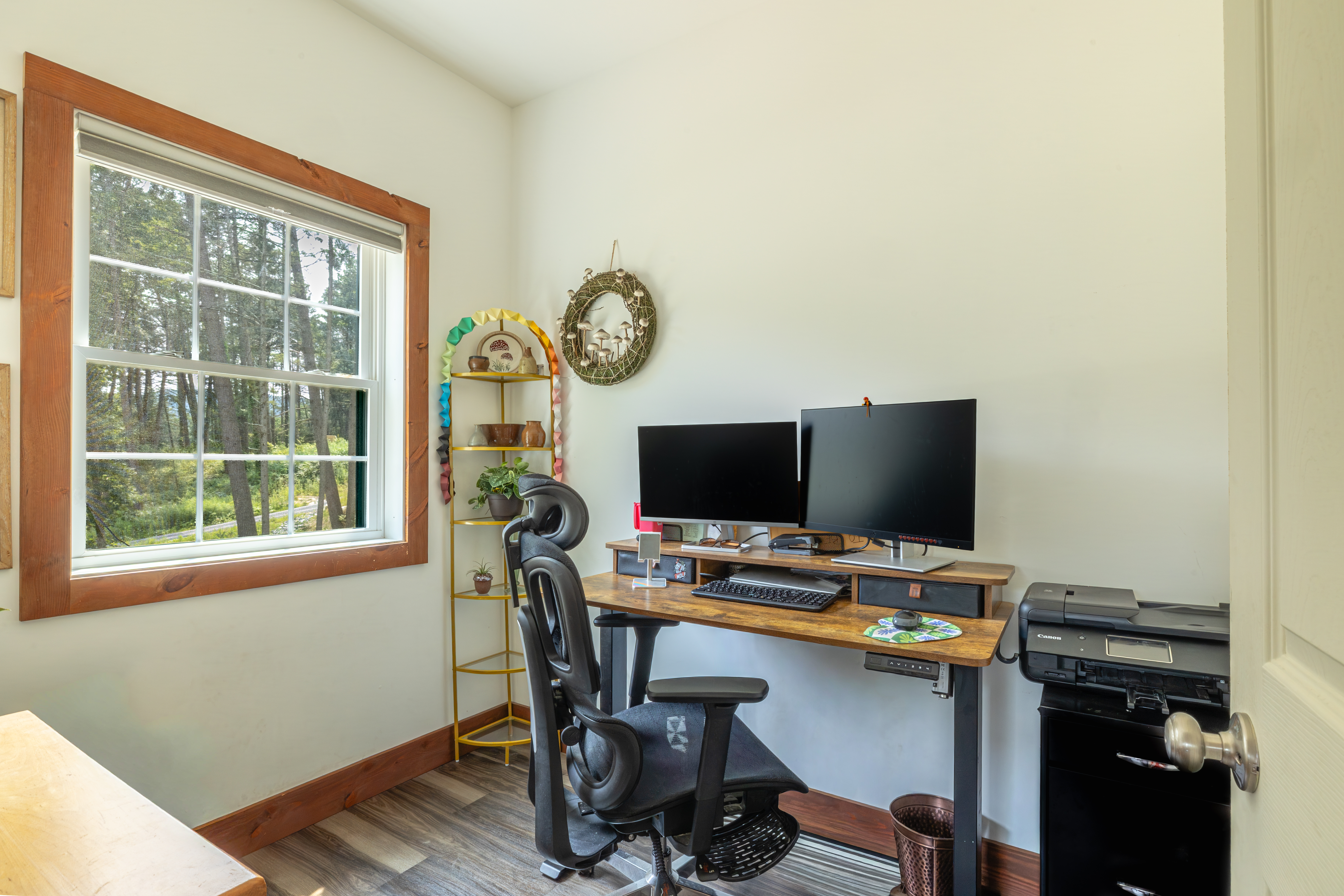  New-Construction Craftsman Contemporary with Hiking at Your Fingertips - 物件實景