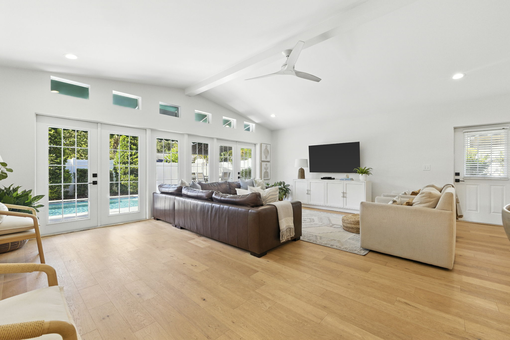 Tampa, Florida, 33629, United States, 3 Bedrooms Bedrooms, ,3 BathroomsBathrooms,Residential,For Sale,1923069