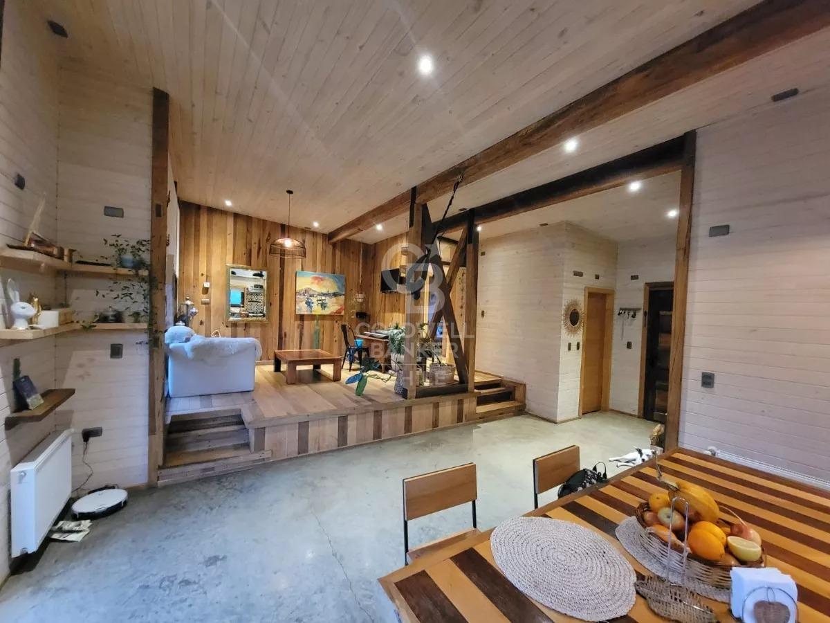 Puerto Varas, Chile, 5 Bedrooms Bedrooms, ,4 BathroomsBathrooms,Residential,For Sale,1971659