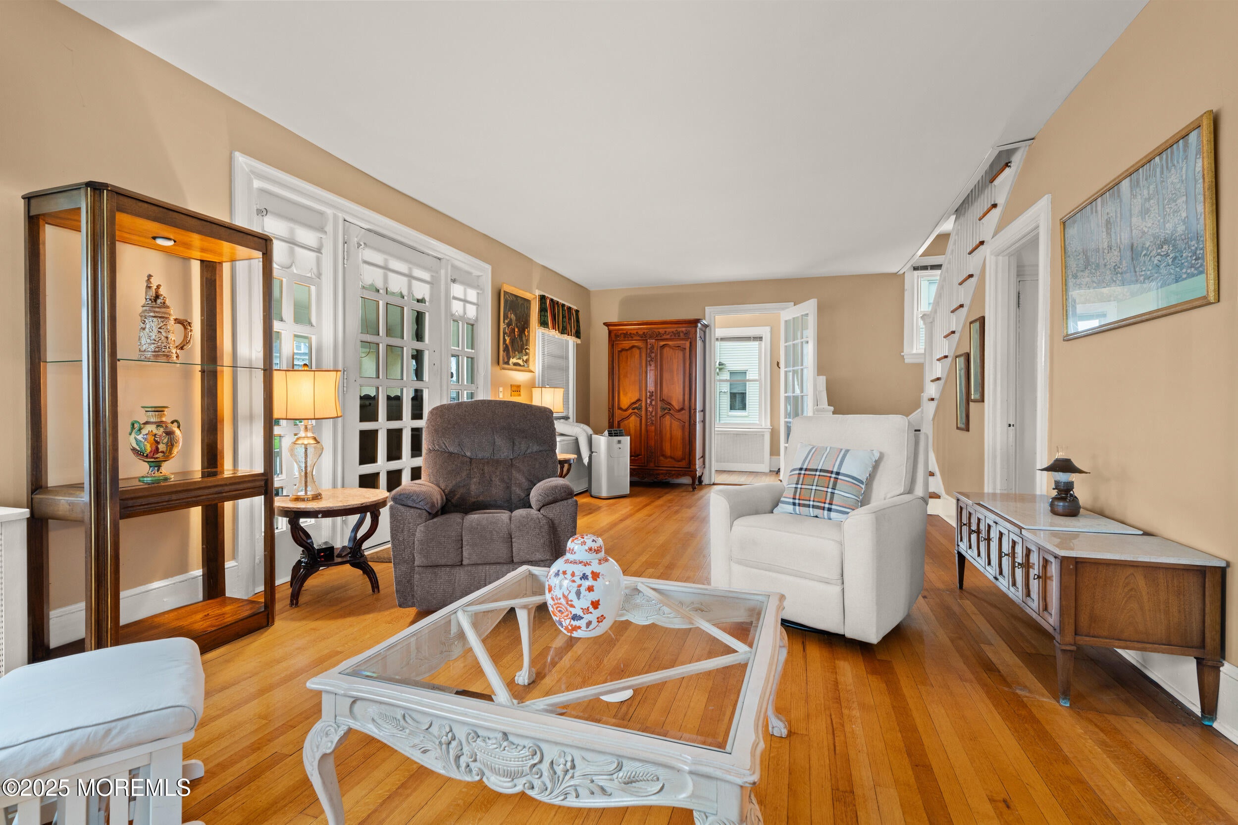 Allenhurst, New Jersey, 07711, United States, 6 Bedrooms Bedrooms, ,4 BathroomsBathrooms,Residential,For Sale,2010731