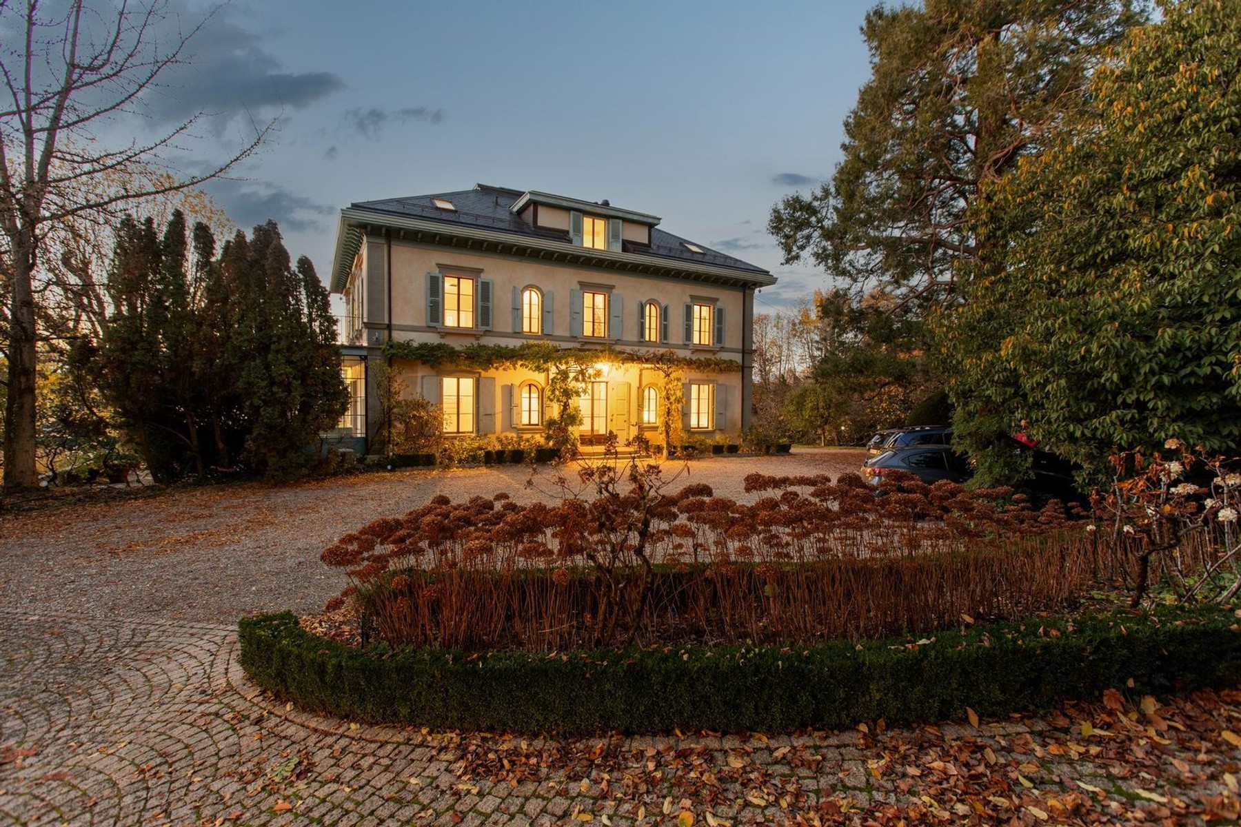  Stunning Mansion 
Rampe de Cologny - 物件實景