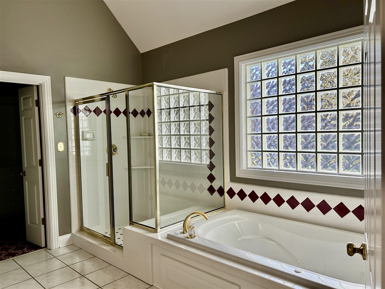 Bowling Green, Kentucky, 42103, United States, 4 Bedrooms Bedrooms, ,4 BathroomsBathrooms,Residential,For Sale,1987500