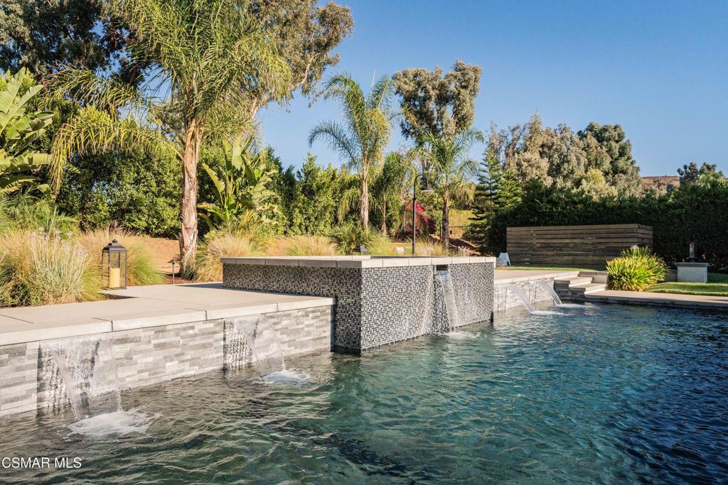 Simi Valley, California, 93065, United States, 4 Bedrooms Bedrooms, ,3 BathroomsBathrooms,Residential,For Sale,1941283