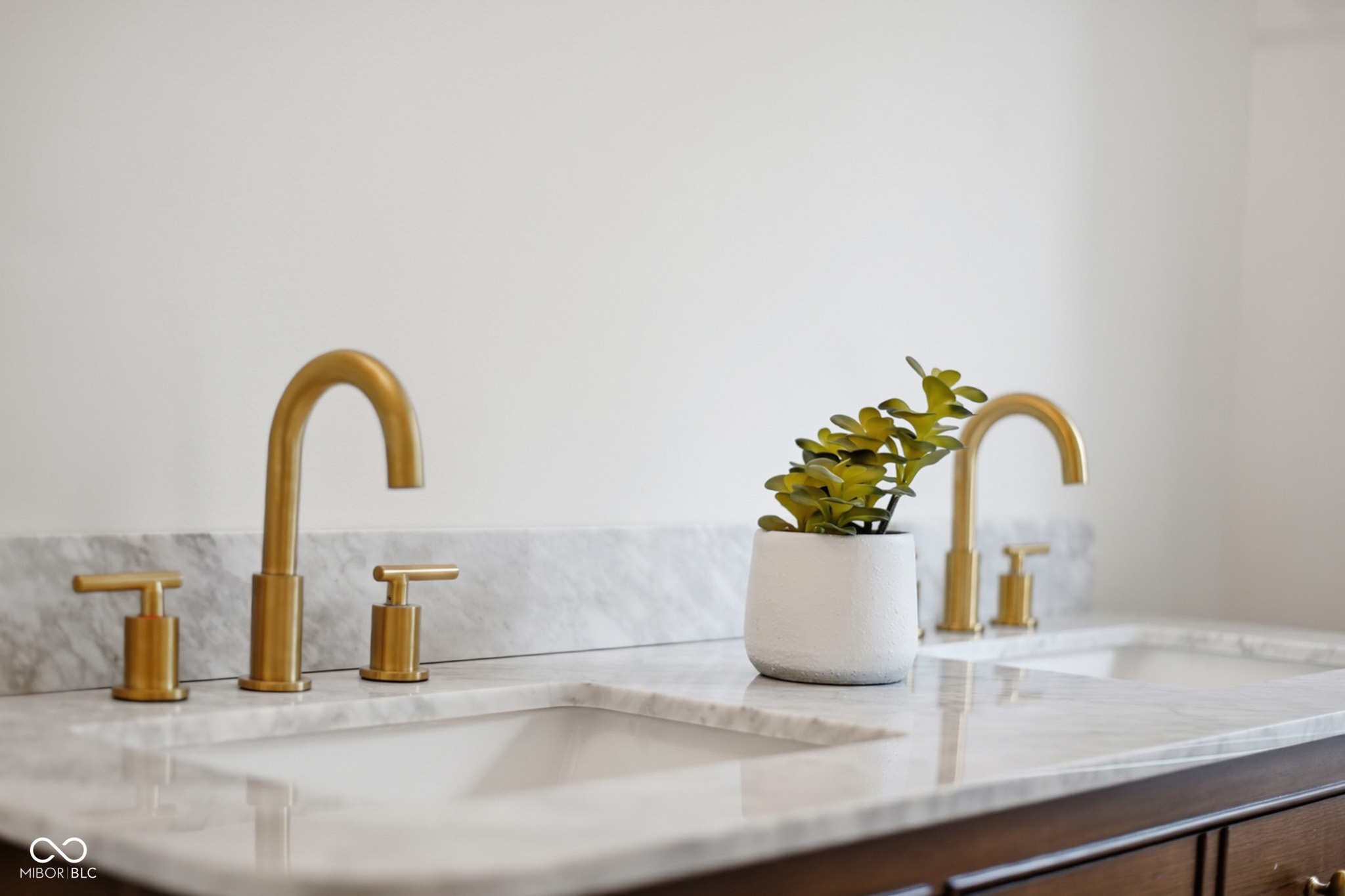 Columbus, Indiana, 47201, United States, 4 Bedrooms Bedrooms, ,3 BathroomsBathrooms,Residential,For Sale,1979631