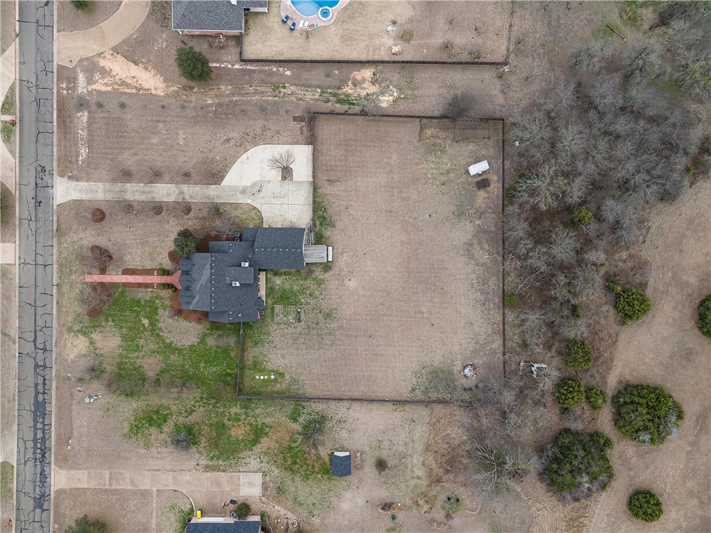 Lorena, Texas, 76655, United States, 5 Bedrooms Bedrooms, ,5 BathroomsBathrooms,Residential,For Sale,1906536