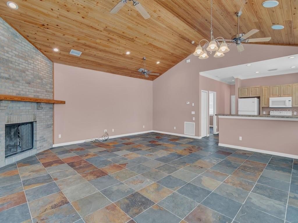 VERO BEACH, Florida, 32967, United States, 5 Bedrooms Bedrooms, ,5 BathroomsBathrooms,Residential,For Sale,1981138