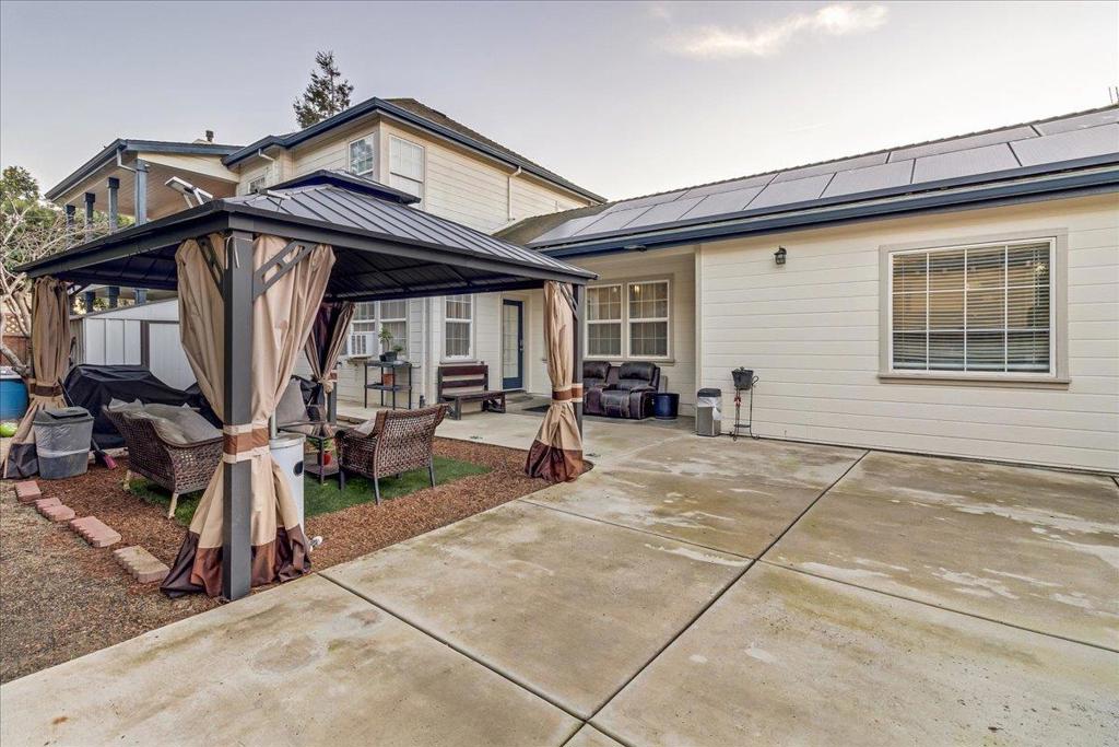 King City, California, 93930, United States, 4 Bedrooms Bedrooms, ,3 BathroomsBathrooms,Residential,For Sale,2010438